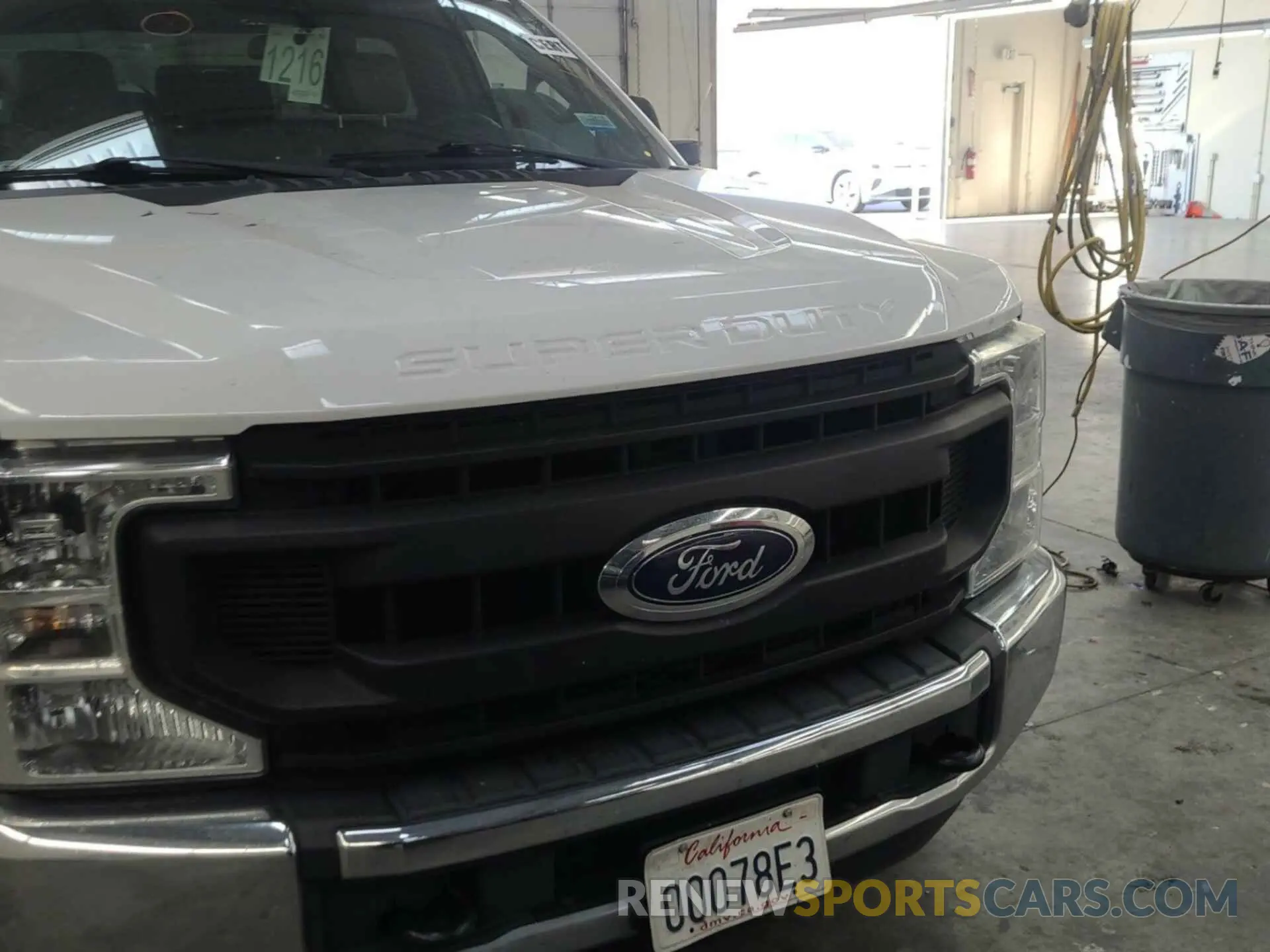27 fotografías del automóvil dañado 1FDRF3G69LED08823 FORD F-350 CHASSIS 2020