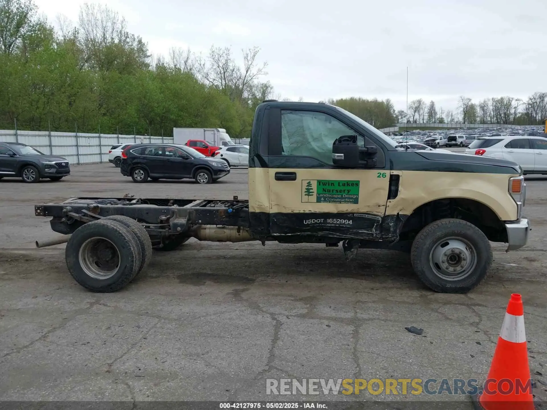 13 fotografías del automóvil dañado 1FDRF3HT3LED22690 FORD F-350 CHASSIS 2020