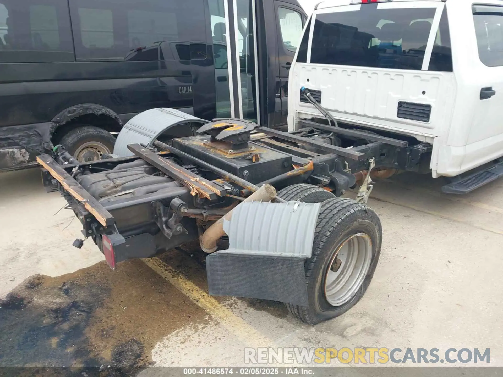11 fotografías del automóvil dañado 1FD8W3HT8MEC45330 FORD F-350 CHASSIS 2021