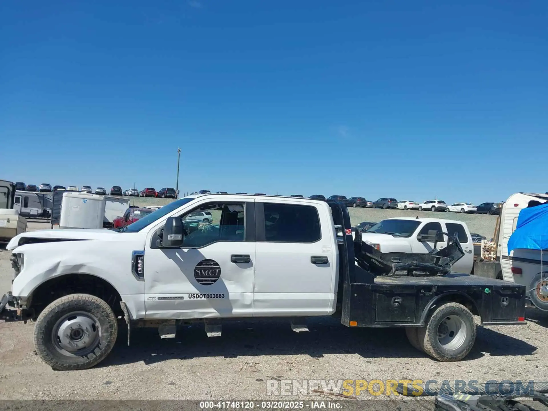 15 fotografías del automóvil dañado 1FD8W3HT4NED83786 FORD F-350 CHASSIS 2022
