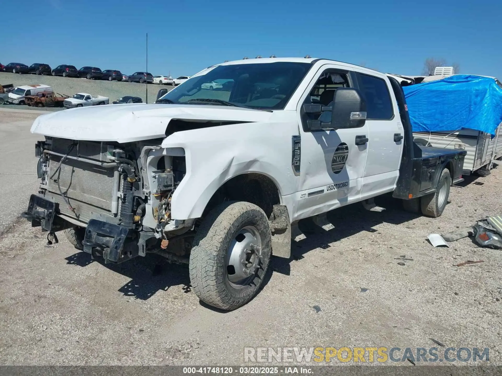 2 fotografías del automóvil dañado 1FD8W3HT4NED83786 FORD F-350 CHASSIS 2022