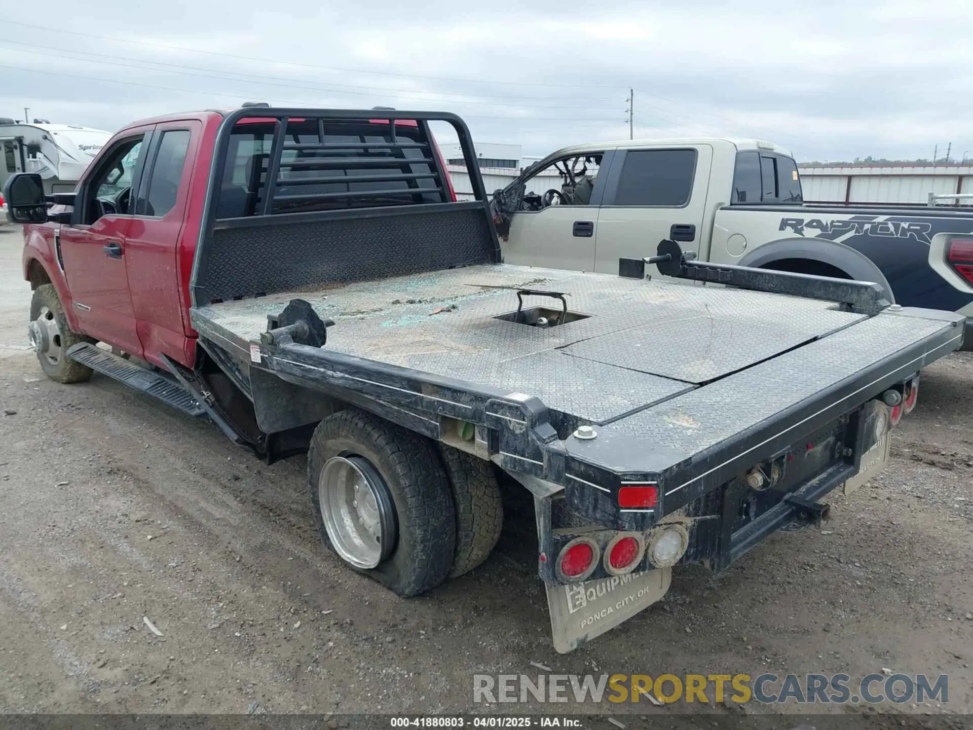 3 fotografías del automóvil dañado 1FD8X3HT4NEF46451 FORD F-350 CHASSIS 2022