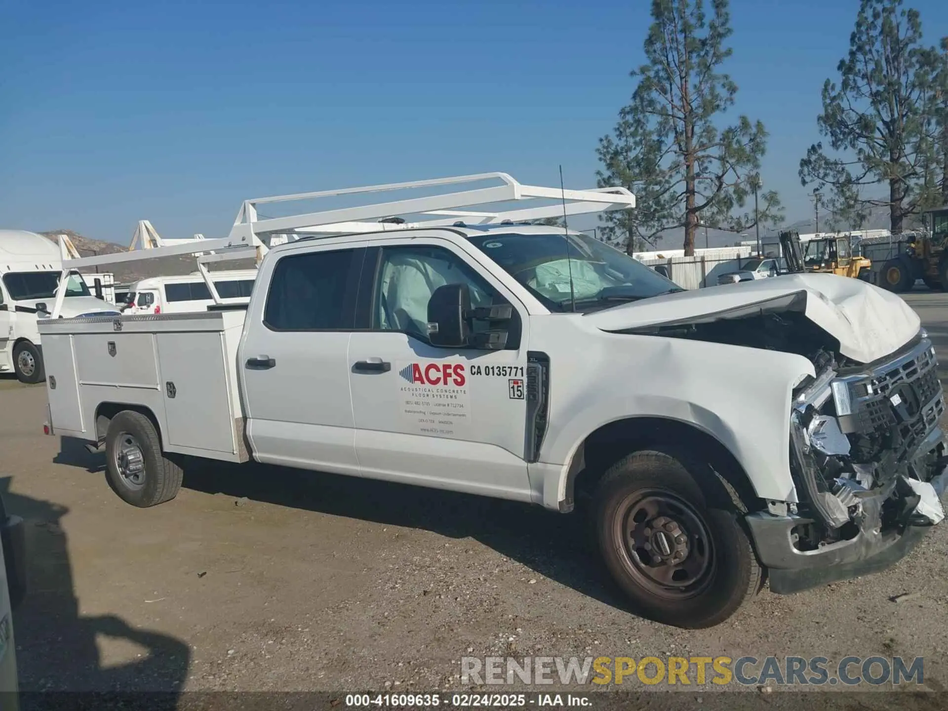 13 fotografías del automóvil dañado 1FD8W3EN7PEC73565 FORD F-350 CHASSIS 2023