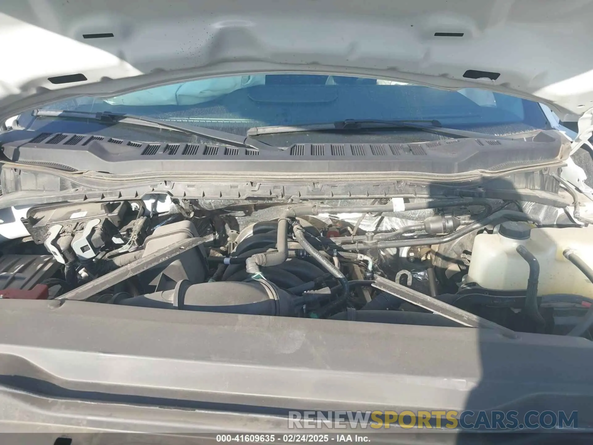 9 fotografías del automóvil dañado 1FD8W3EN7PEC73565 FORD F-350 CHASSIS 2023