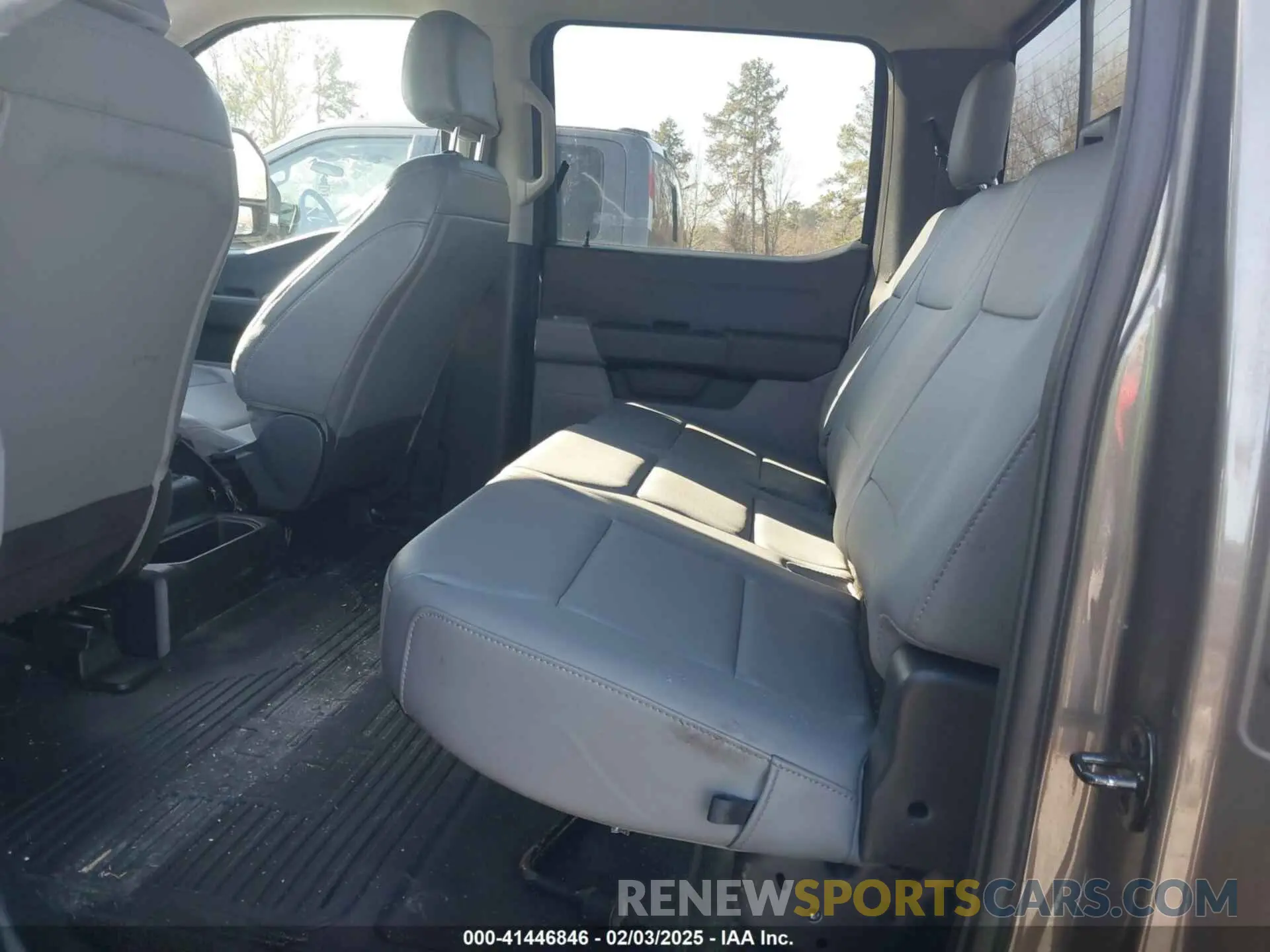 7 fotografías del automóvil dañado 1FD8W3GT2PEC55194 FORD F-350 CHASSIS 2023