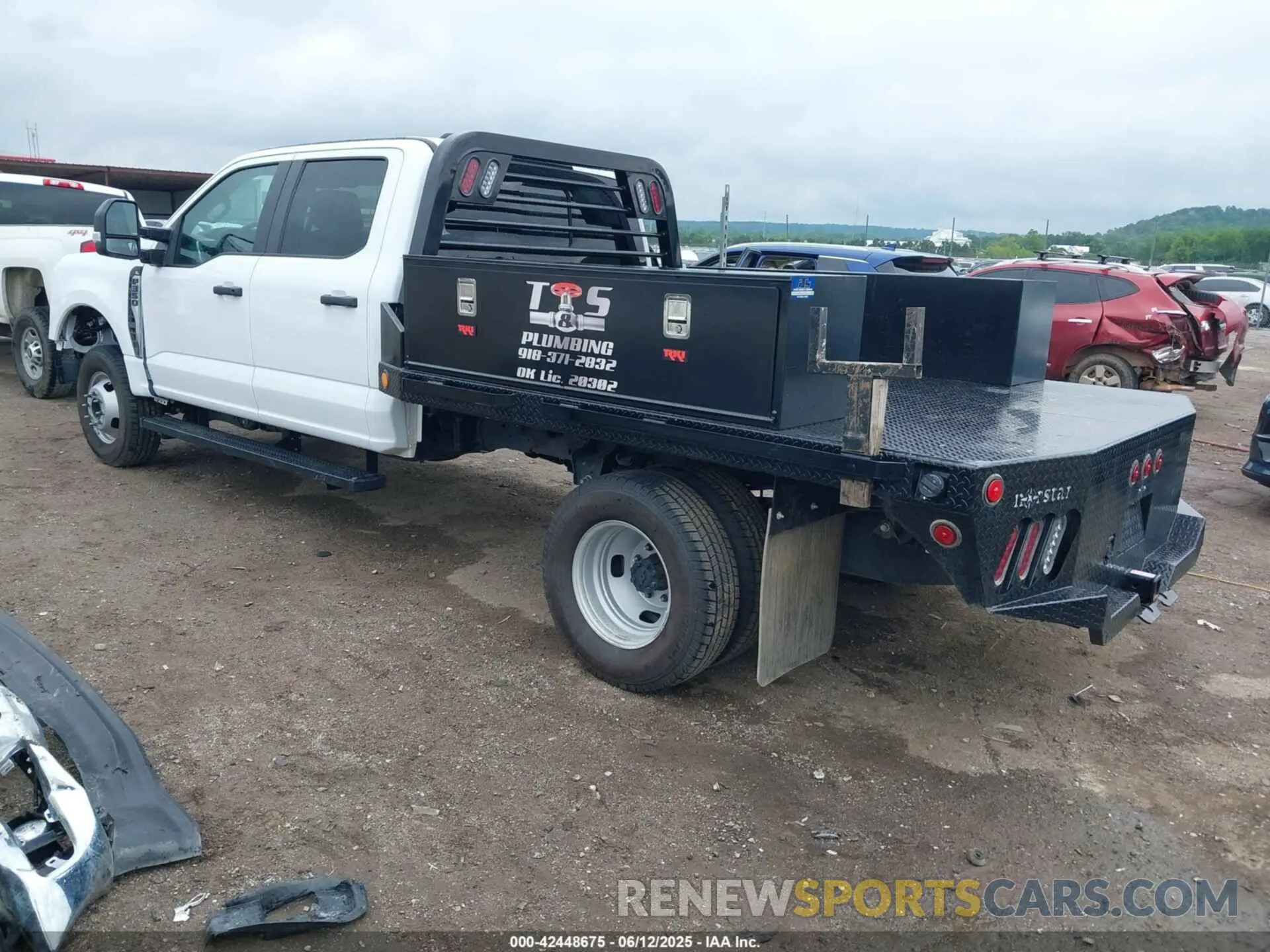 3 fotografías del automóvil dañado 1FD8W3HN5REF99413 FORD F-350 CHASSIS 2024