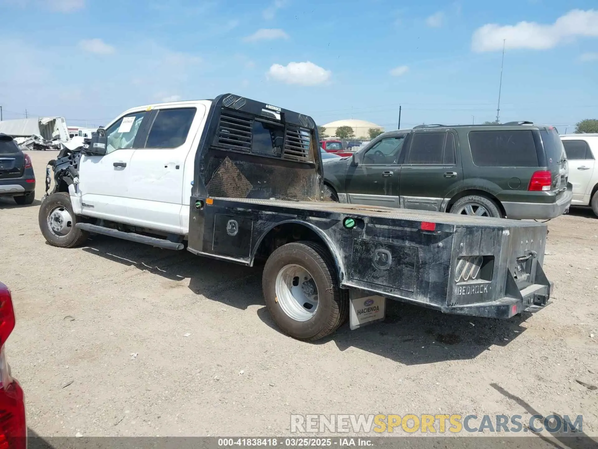 3 fotografías del automóvil dañado 1FD8W3HT4REF82052 FORD F-350 CHASSIS 2024