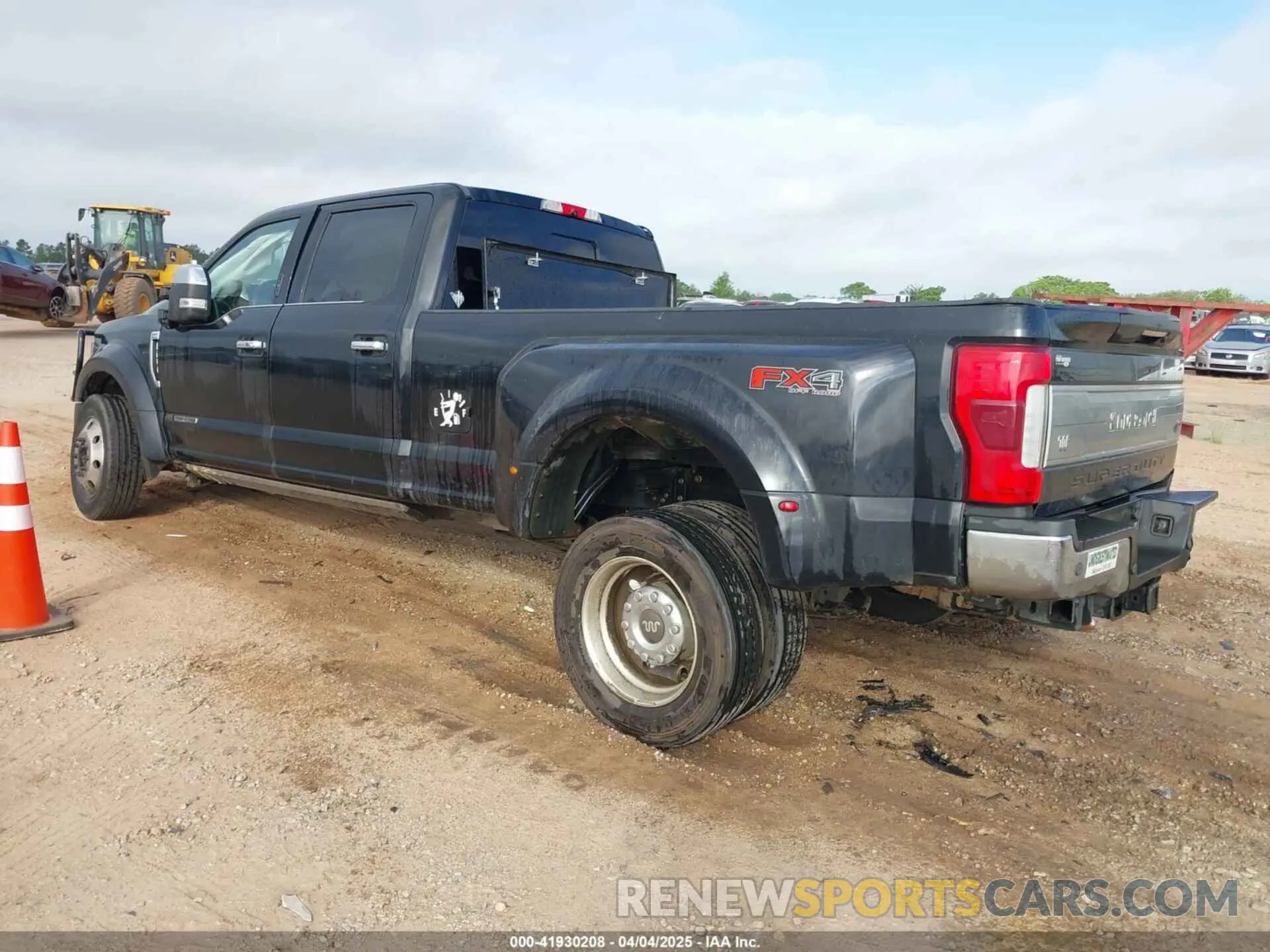 3 fotografías del automóvil dañado 1FT8W4DT1KEF09386 FORD F-450 2019