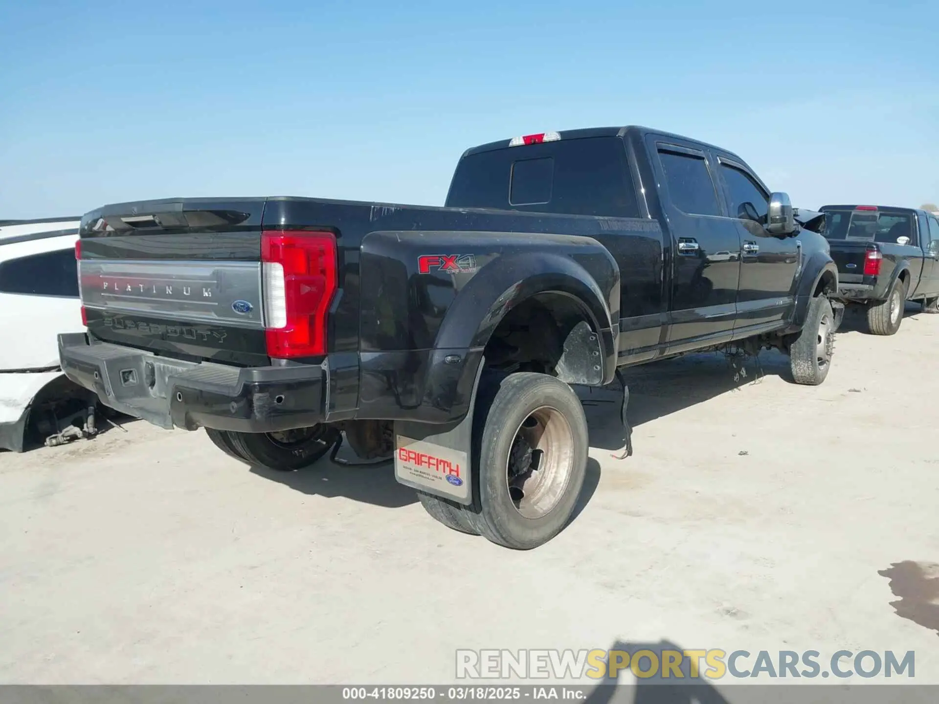 4 fotografías del automóvil dañado 1FT8W4DT7KEF01423 FORD F-450 2019