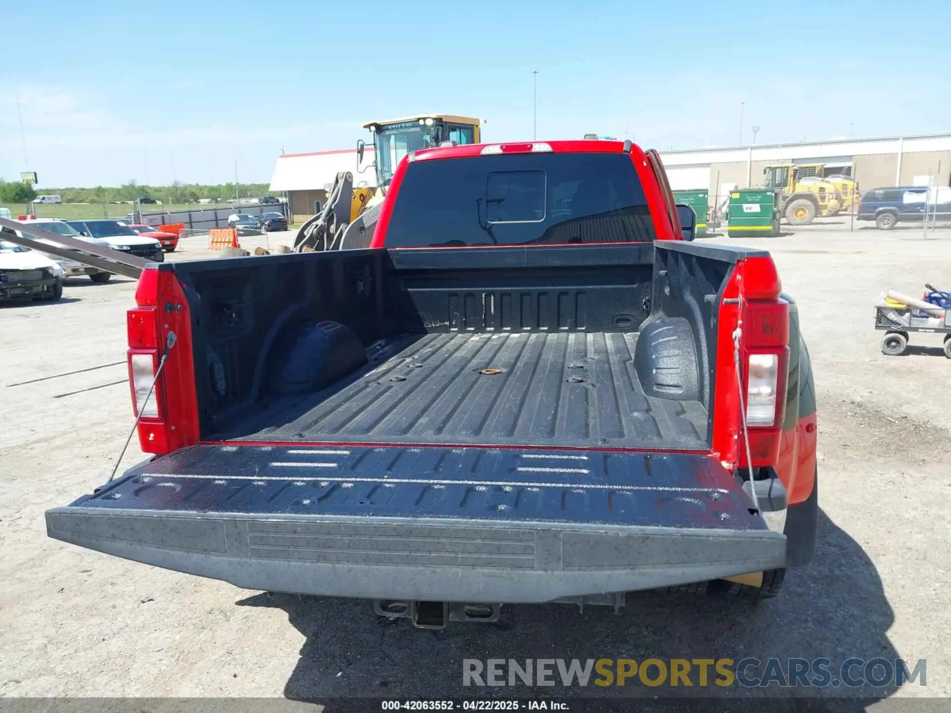 16 fotografías del automóvil dañado 1FT8W4CT8LEC09427 FORD F-450 2020