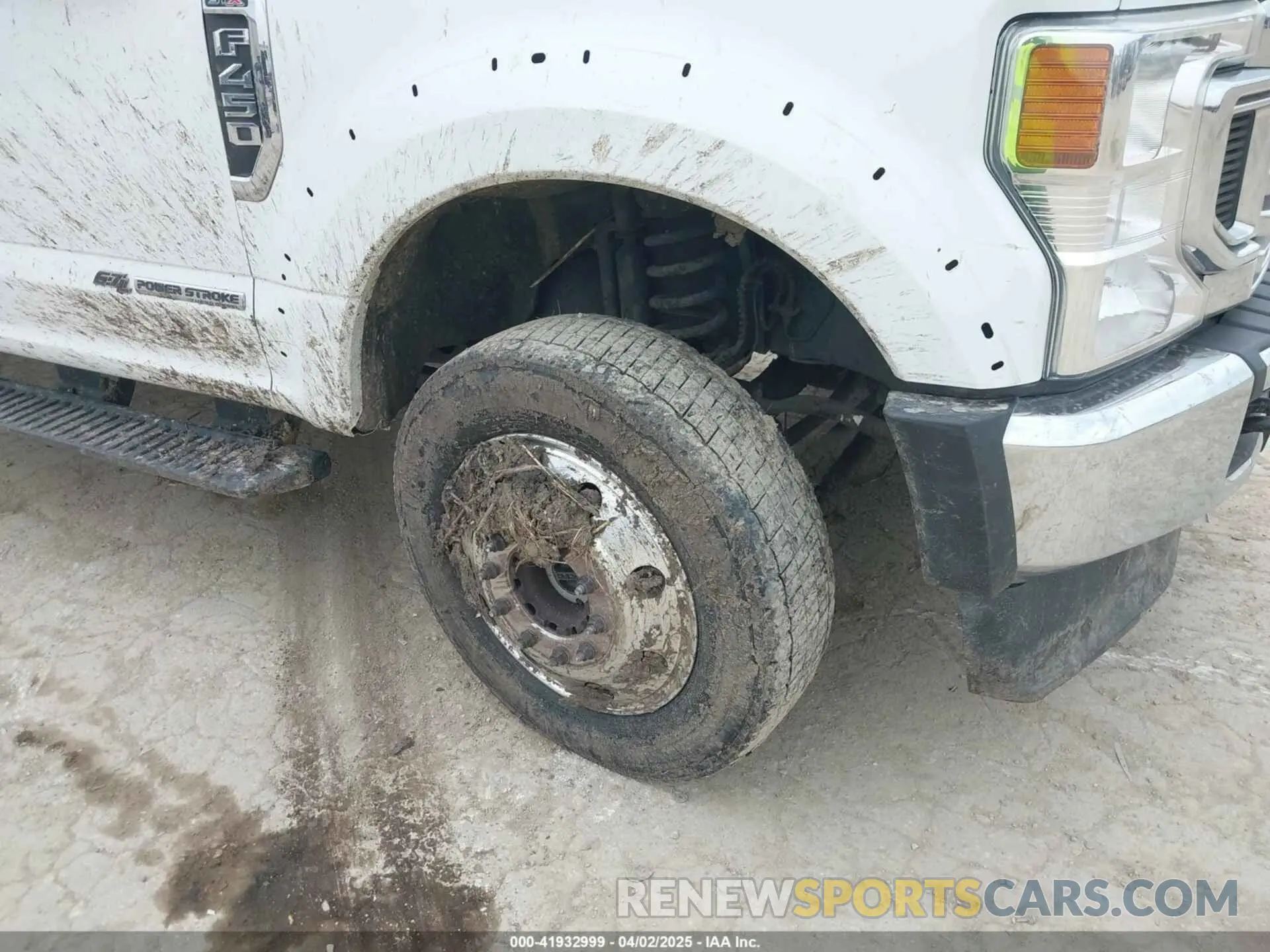 17 fotografías del automóvil dañado 1FT8W4DT1NEC46157 FORD F-450 2022