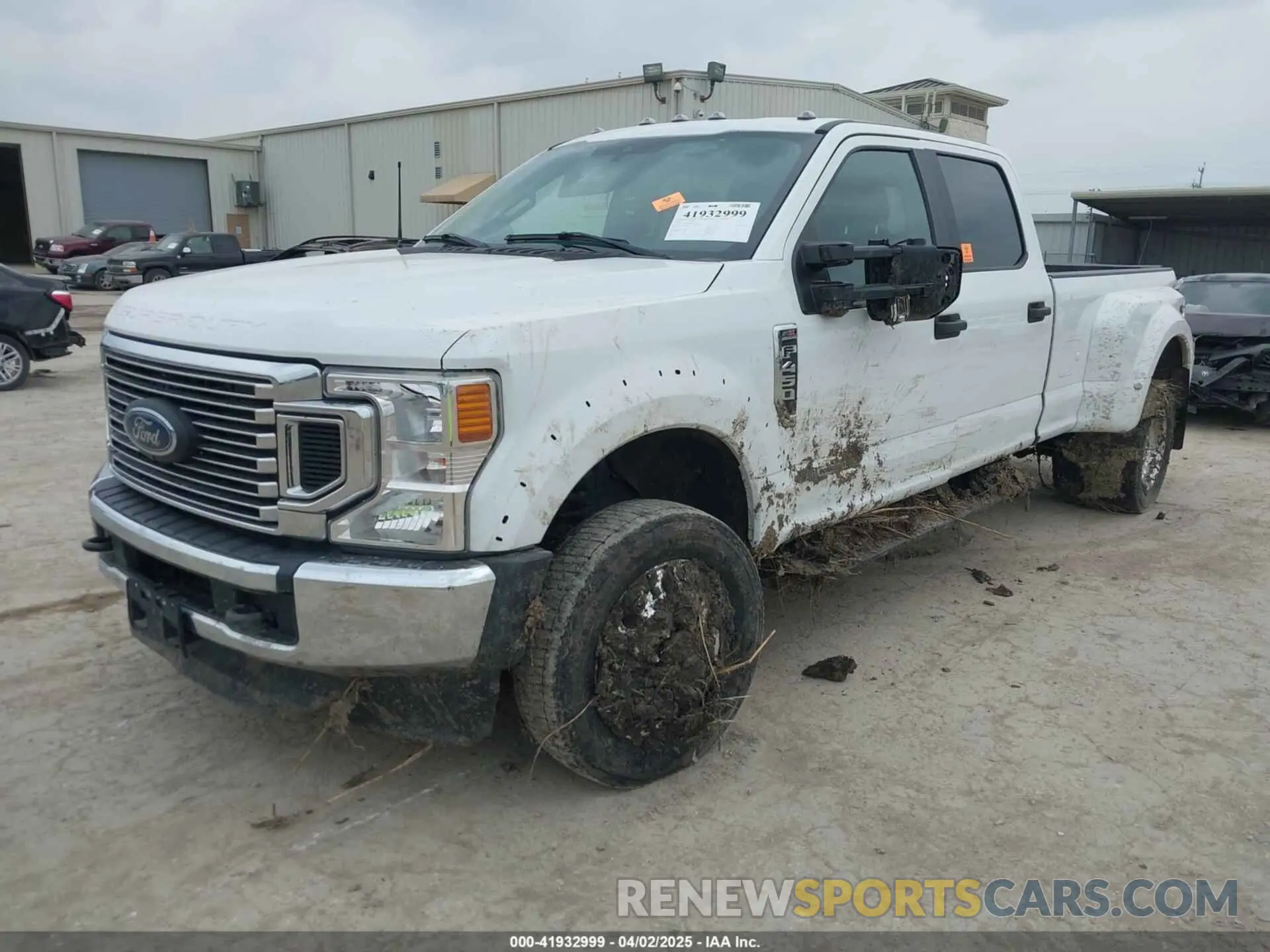 2 fotografías del automóvil dañado 1FT8W4DT1NEC46157 FORD F-450 2022