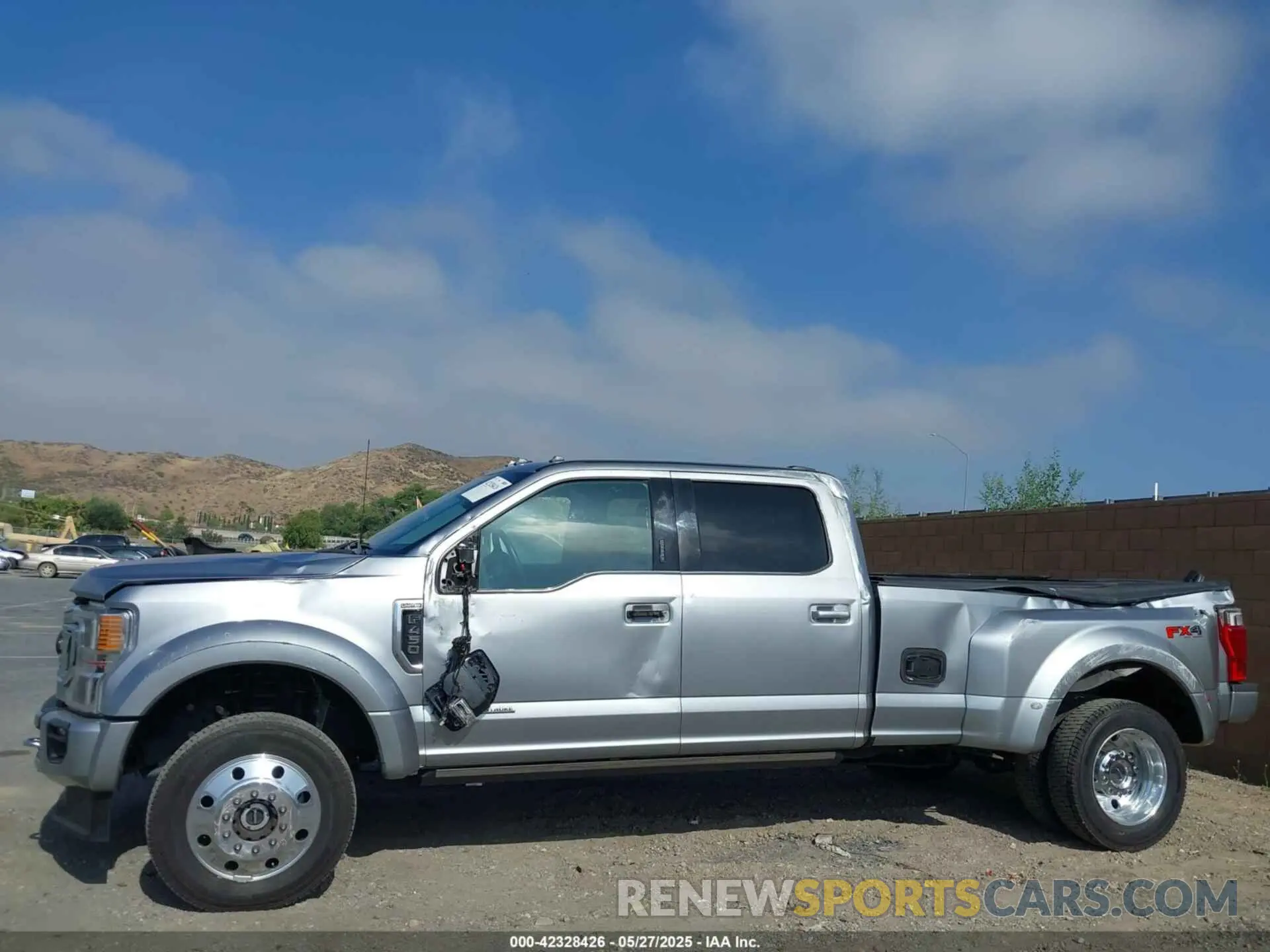 14 fotografías del automóvil dañado 1FT8W4DT6NEF57843 FORD F-450 2022