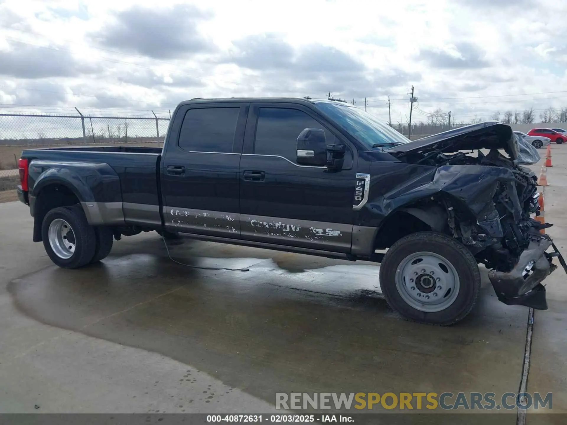 12 fotografías del automóvil dañado 1FT8W4DT6NEG12081 FORD F-450 2022