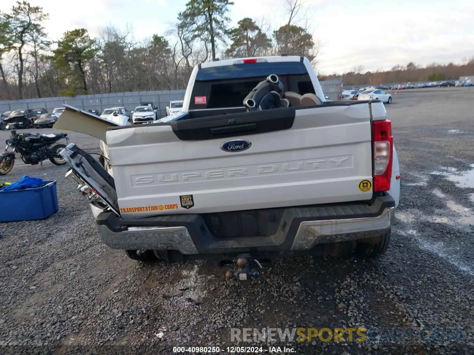 15 fotografías del automóvil dañado 1FT8W4DT9NEF18342 FORD F-450 2022