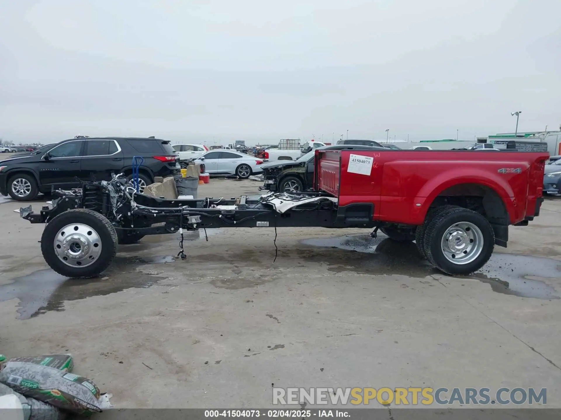 14 fotografías del automóvil dañado 1FT8W4DM8PED87917 FORD F-450 2023