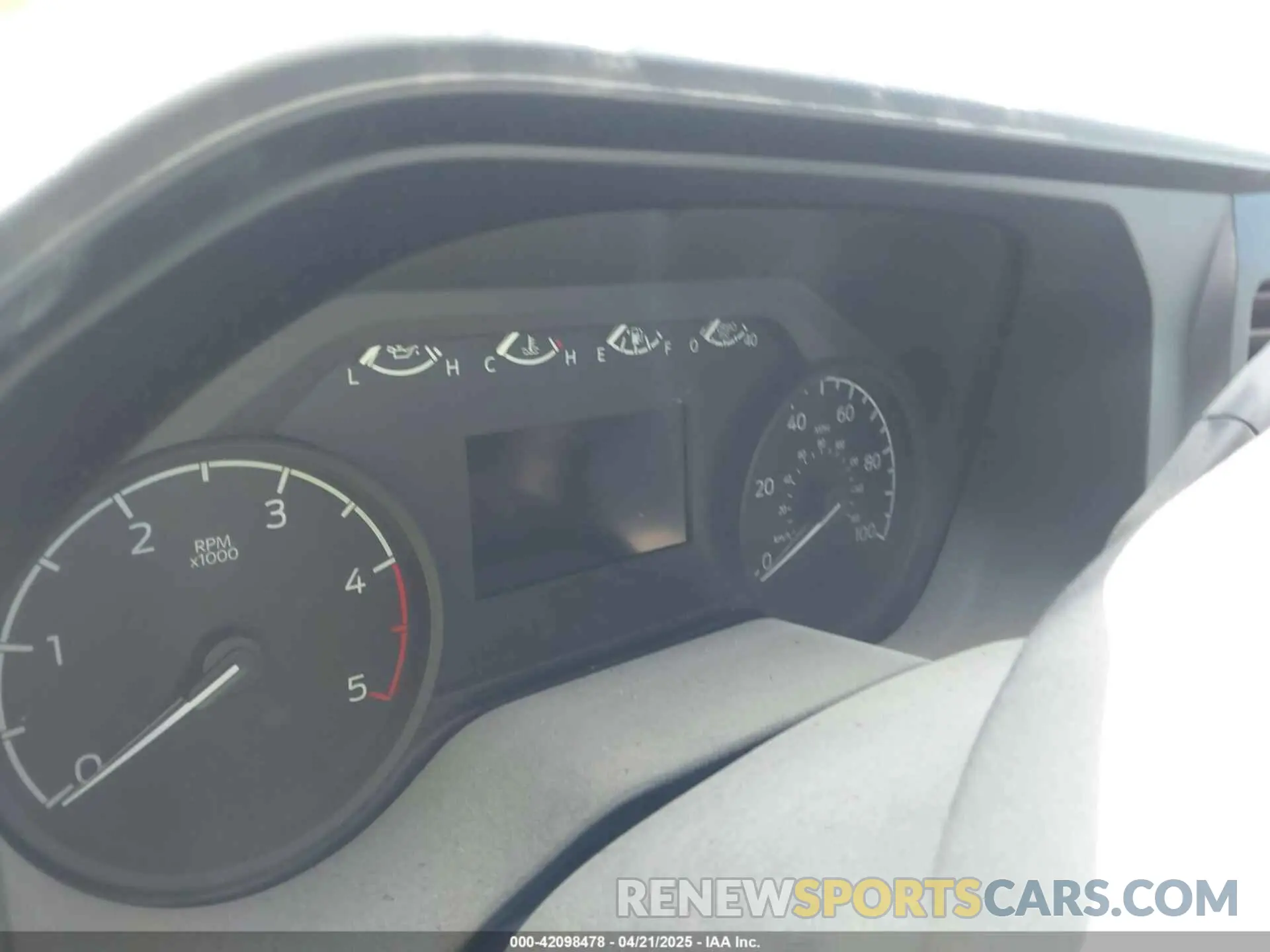 5 fotografías del automóvil dañado 1FT8W4DT9PEC25916 FORD F-450 2023