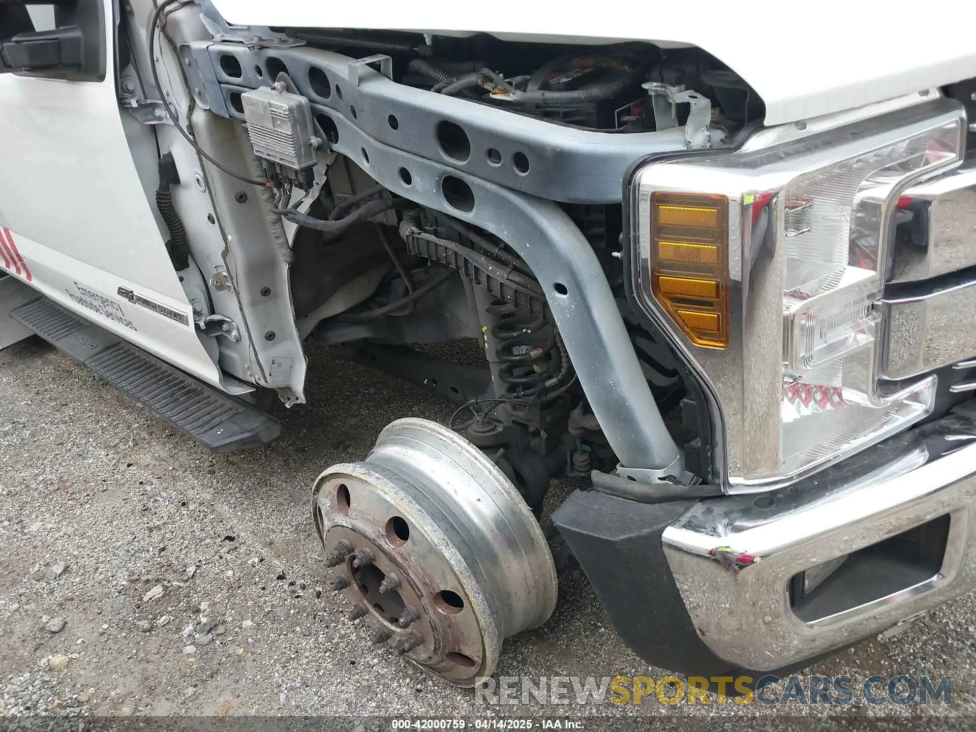 11 fotografías del automóvil dañado 1FD0X4GT6KEC46409 FORD F-450 CHASSIS 2019