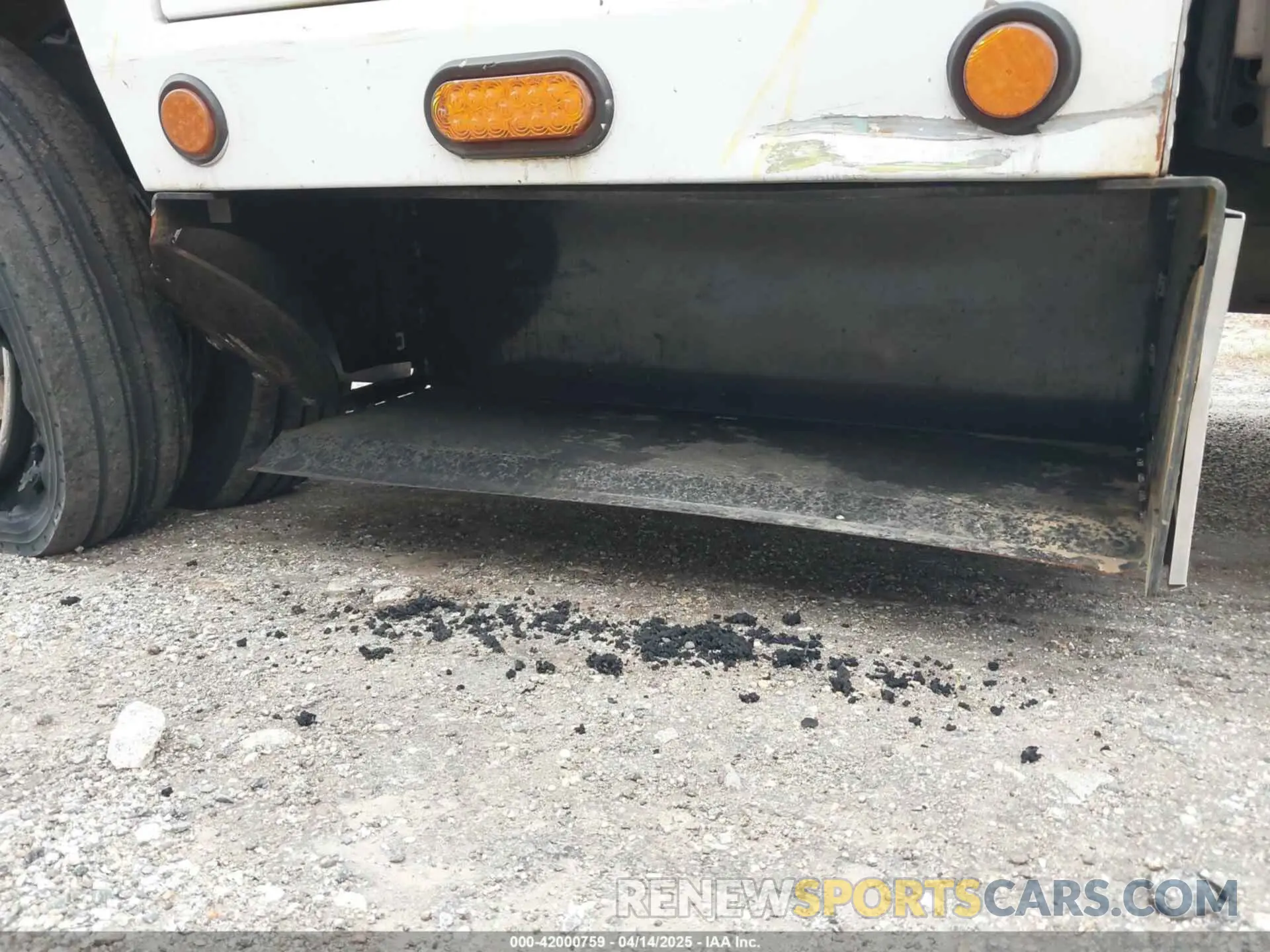 12 fotografías del automóvil dañado 1FD0X4GT6KEC46409 FORD F-450 CHASSIS 2019