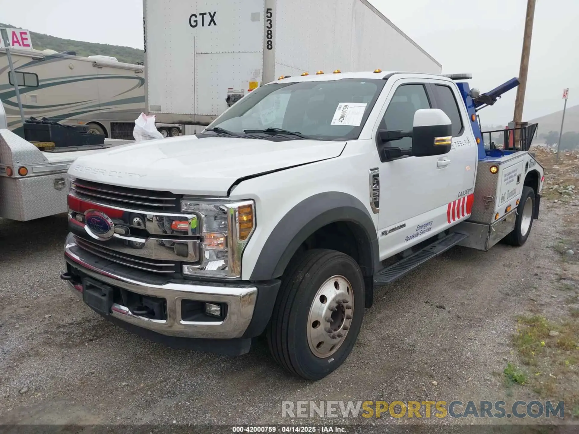 2 fotografías del automóvil dañado 1FD0X4GT6KEC46409 FORD F-450 CHASSIS 2019