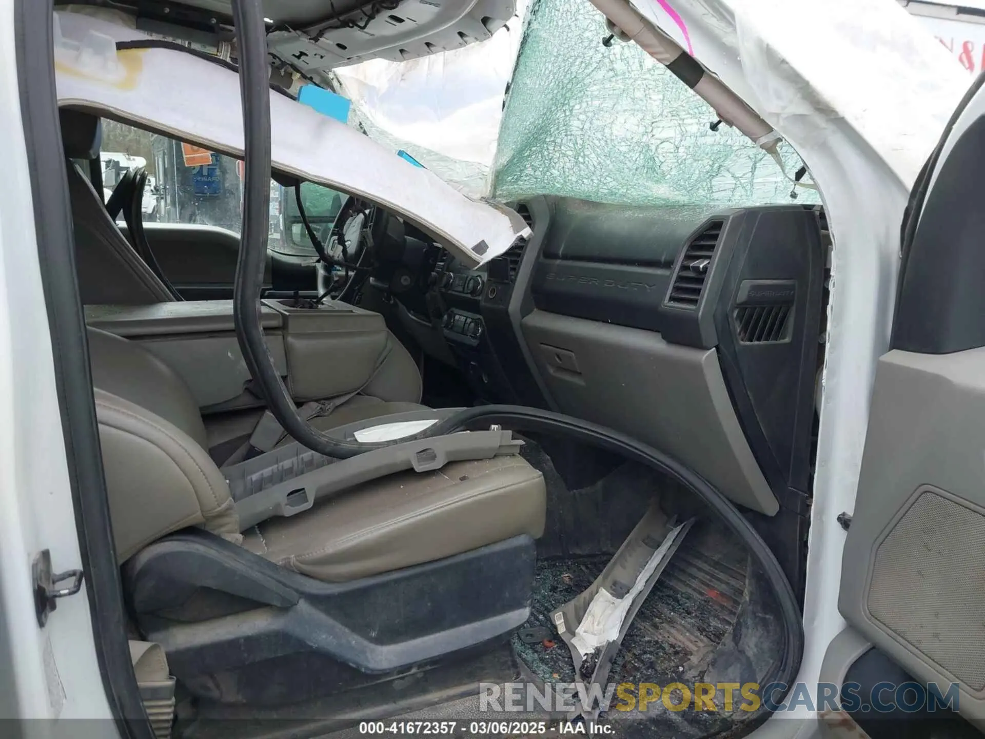 6 fotografías del automóvil dañado 1FD9W4HT0KEF85725 FORD F-450 CHASSIS 2019