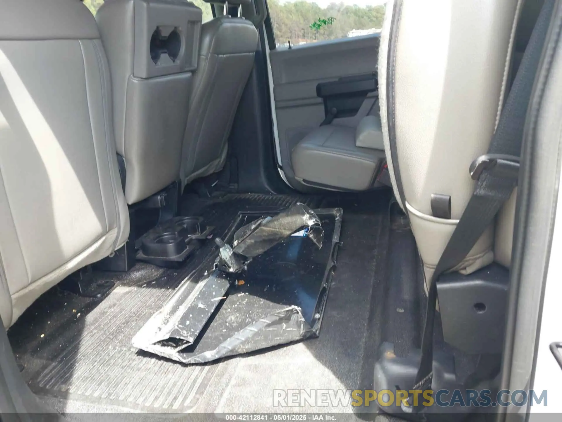 6 fotografías del automóvil dañado 1FD0W4HT5MEC67630 FORD F-450 CHASSIS 2021