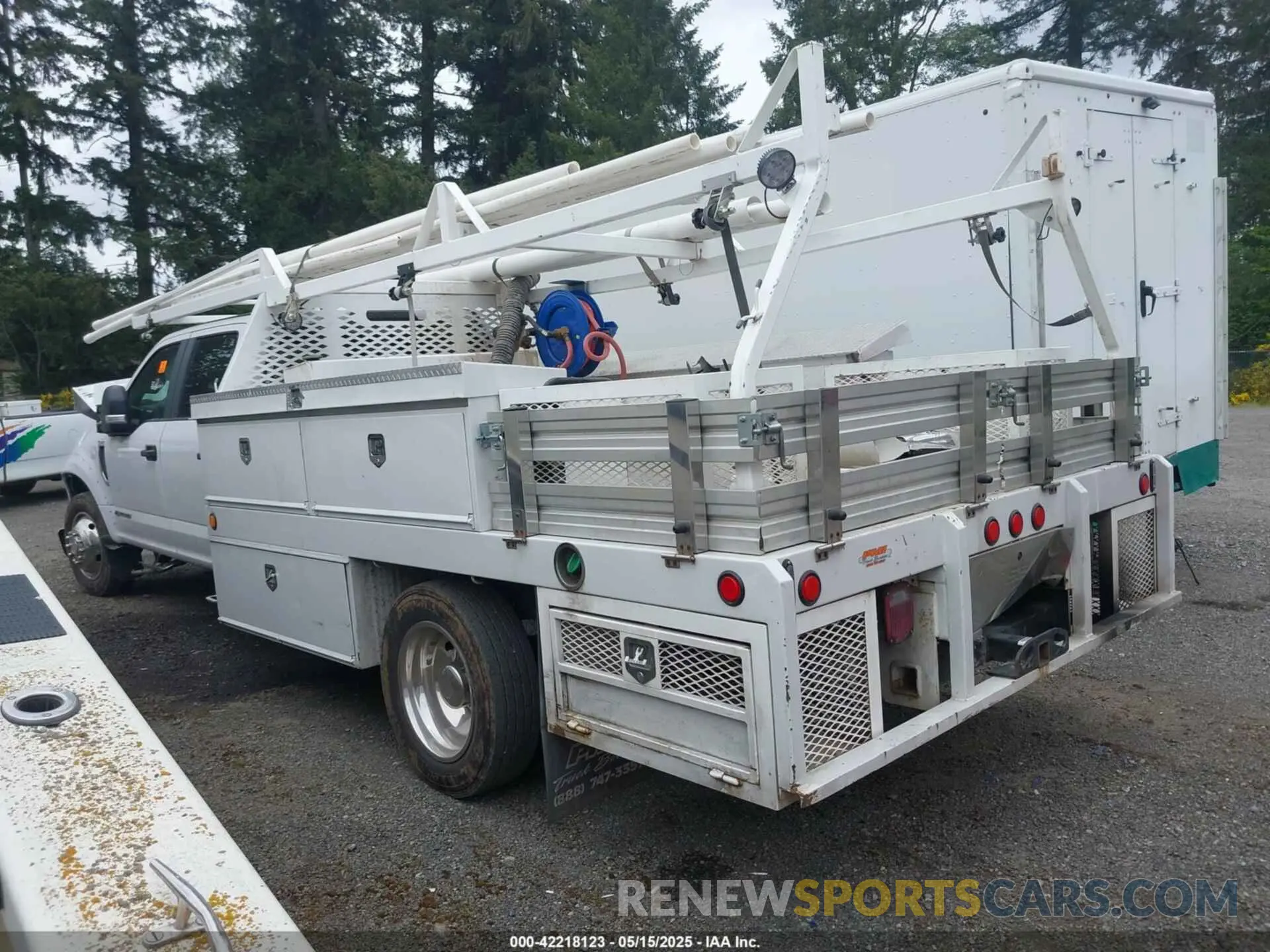 14 fotografías del automóvil dañado 1FD9W4HT4NEC48298 FORD F-450 CHASSIS 2022