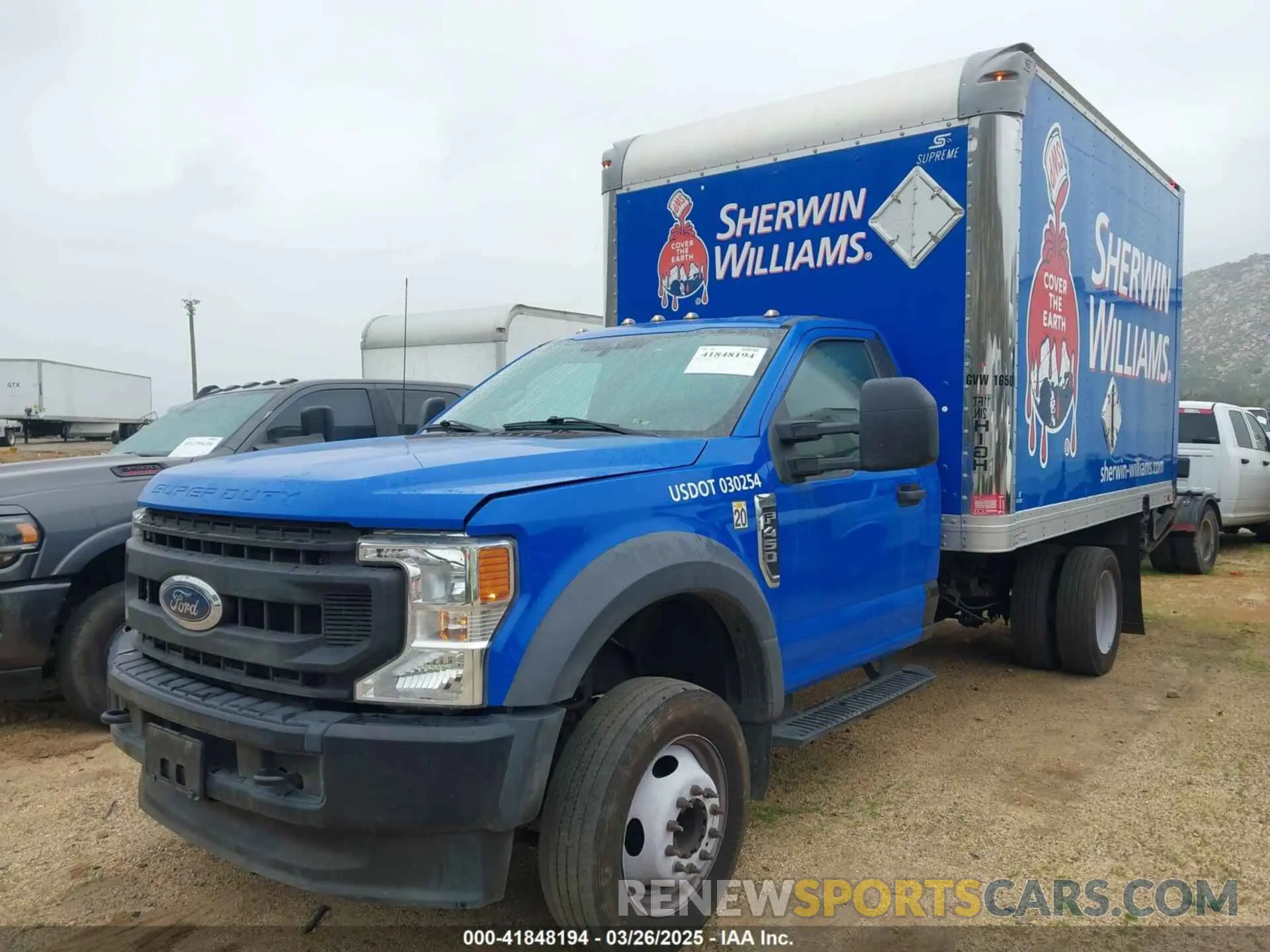 2 fotografías del automóvil dañado 1FDUF4GN2NED27644 FORD F-450 CHASSIS 2022