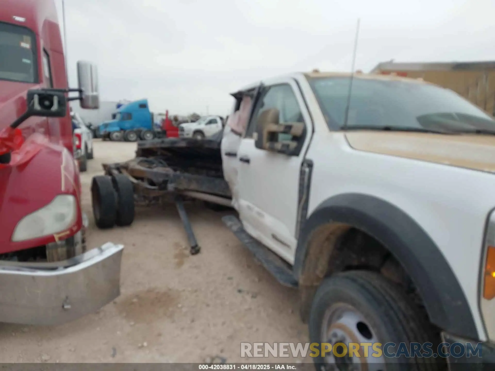 11 fotografías del automóvil dañado 1FD0W4HT9REC88522 FORD F-450 CHASSIS 2024