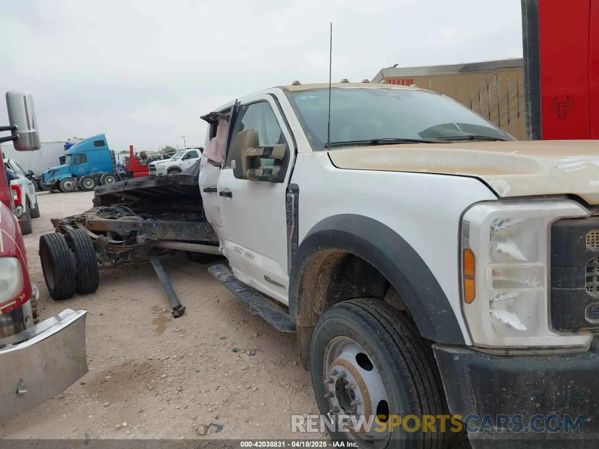 13 fotografías del automóvil dañado 1FD0W4HT9REC88522 FORD F-450 CHASSIS 2024