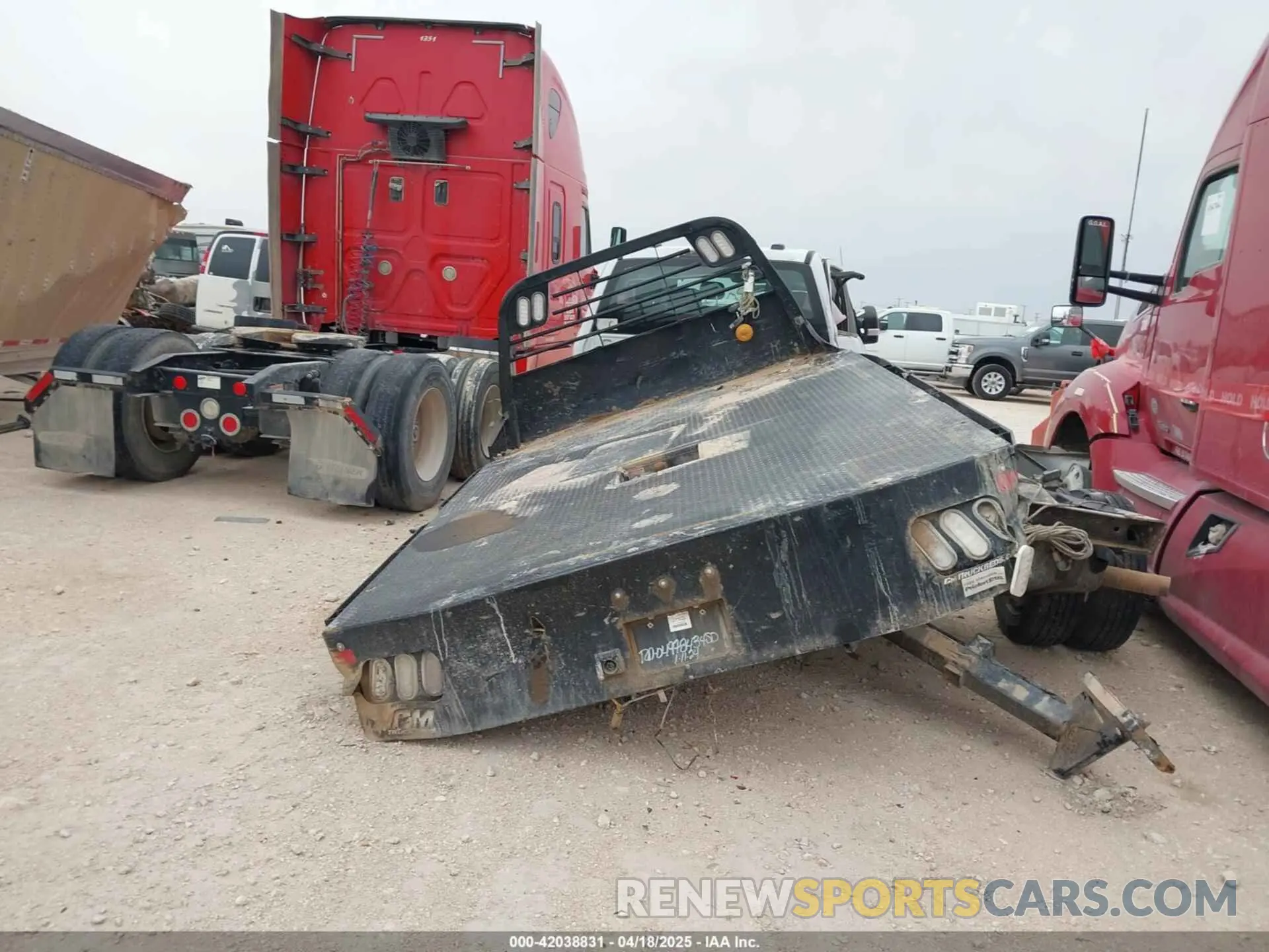 15 fotografías del automóvil dañado 1FD0W4HT9REC88522 FORD F-450 CHASSIS 2024