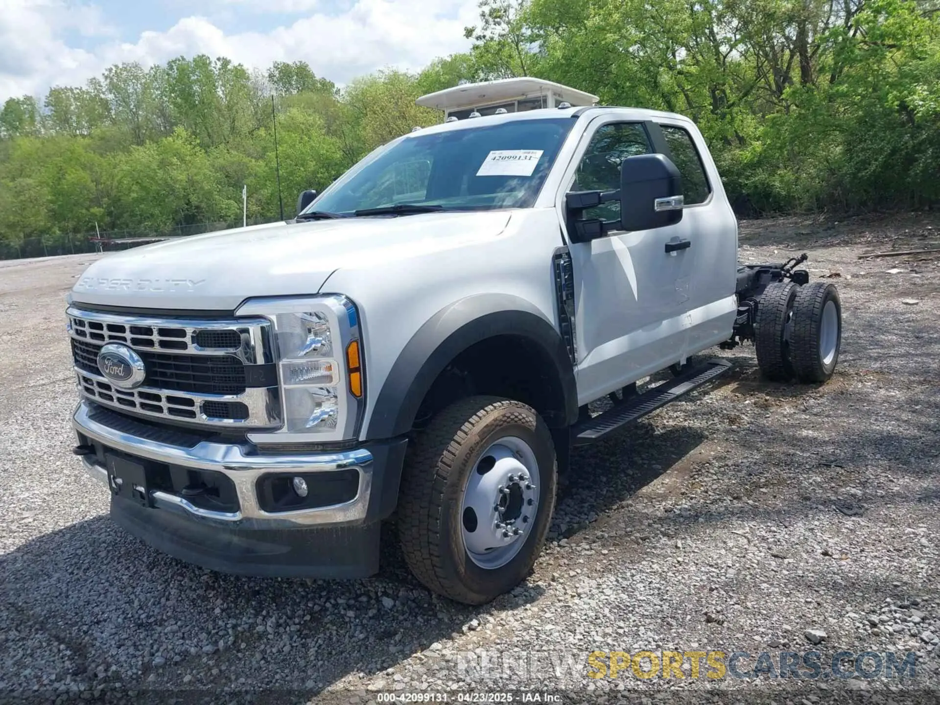 2 fotografías del automóvil dañado 1FD0X4HN8REE01195 FORD F-450 CHASSIS 2024