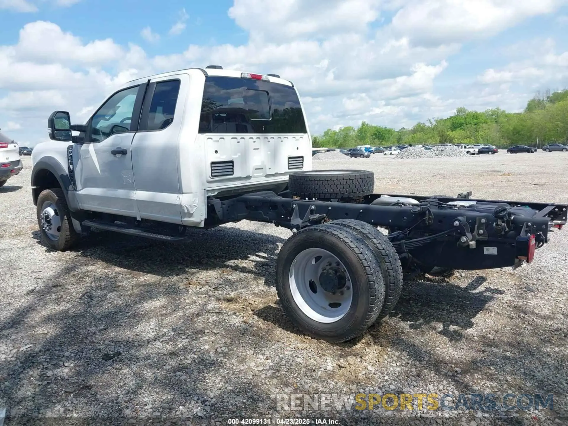 3 fotografías del automóvil dañado 1FD0X4HN8REE01195 FORD F-450 CHASSIS 2024