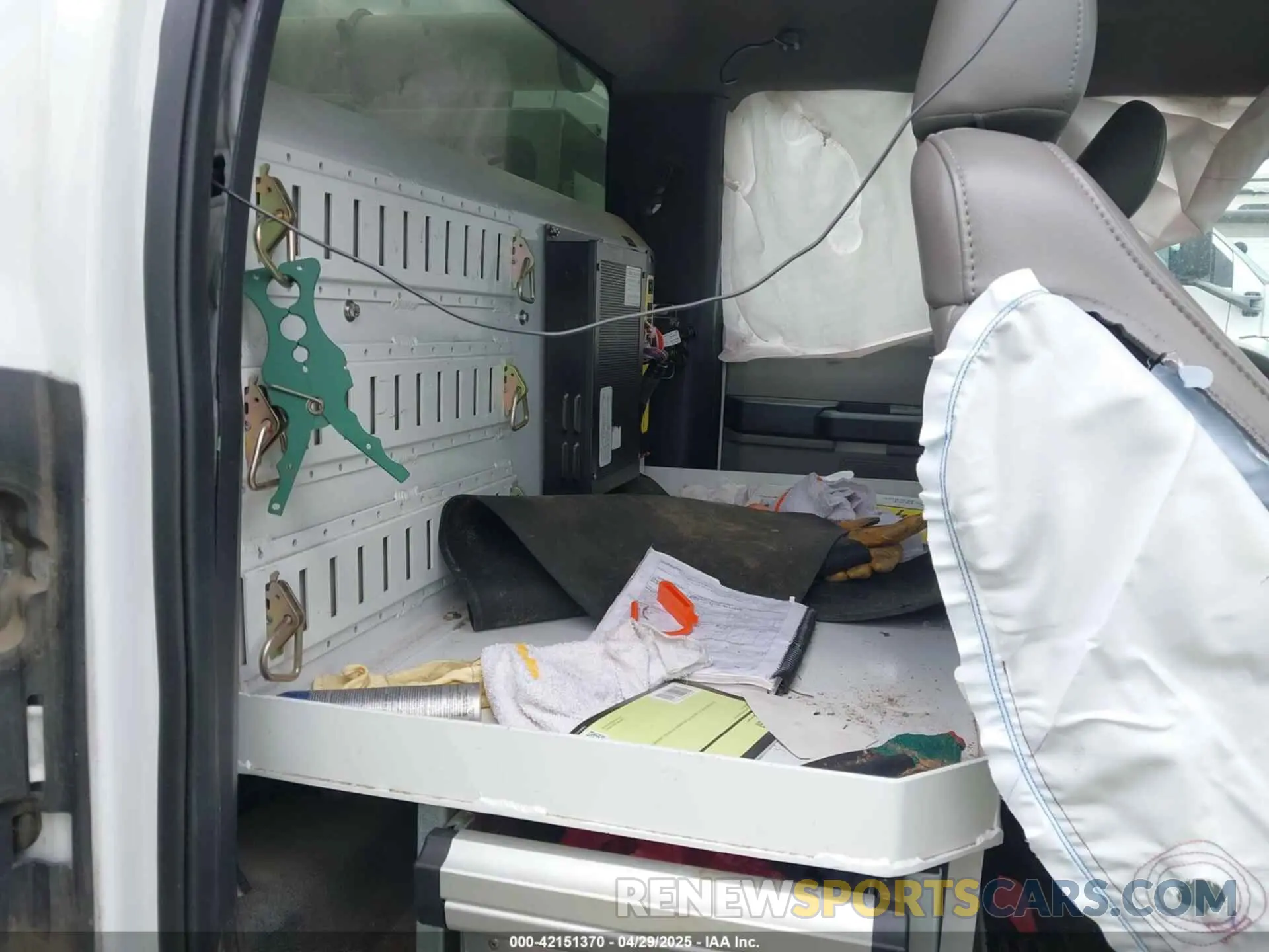 7 fotografías del automóvil dañado 1FD0X5HT6KEF86390 FORD F-550 CHASSIS 2019