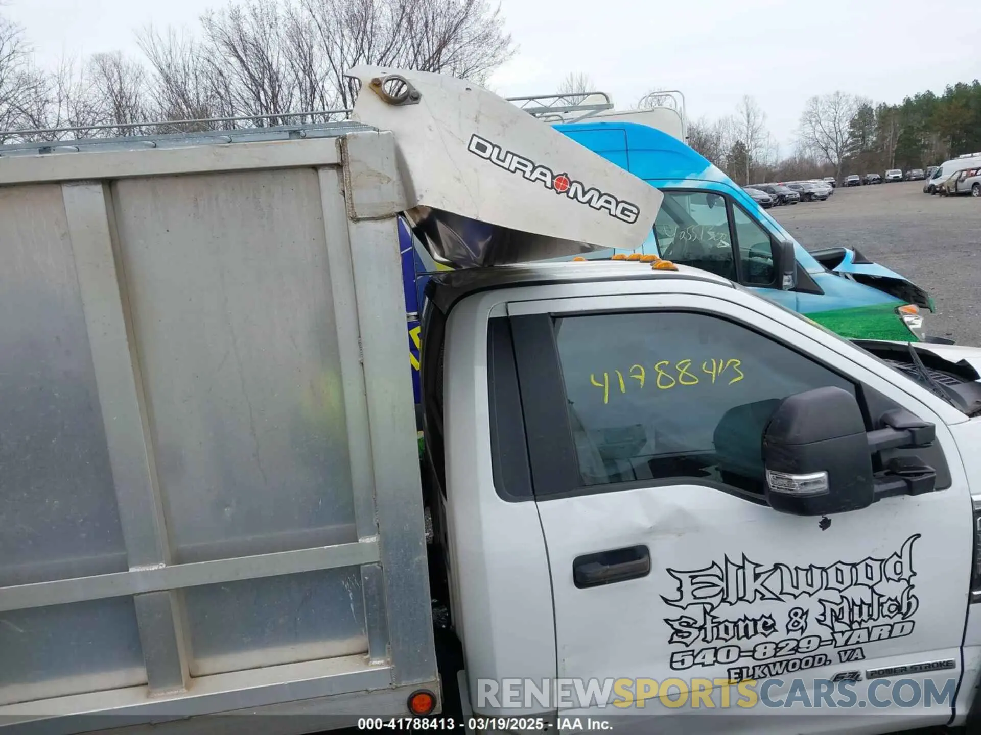 13 fotografías del automóvil dañado 1FDUF5HT3KEG87715 FORD F-550 CHASSIS 2019