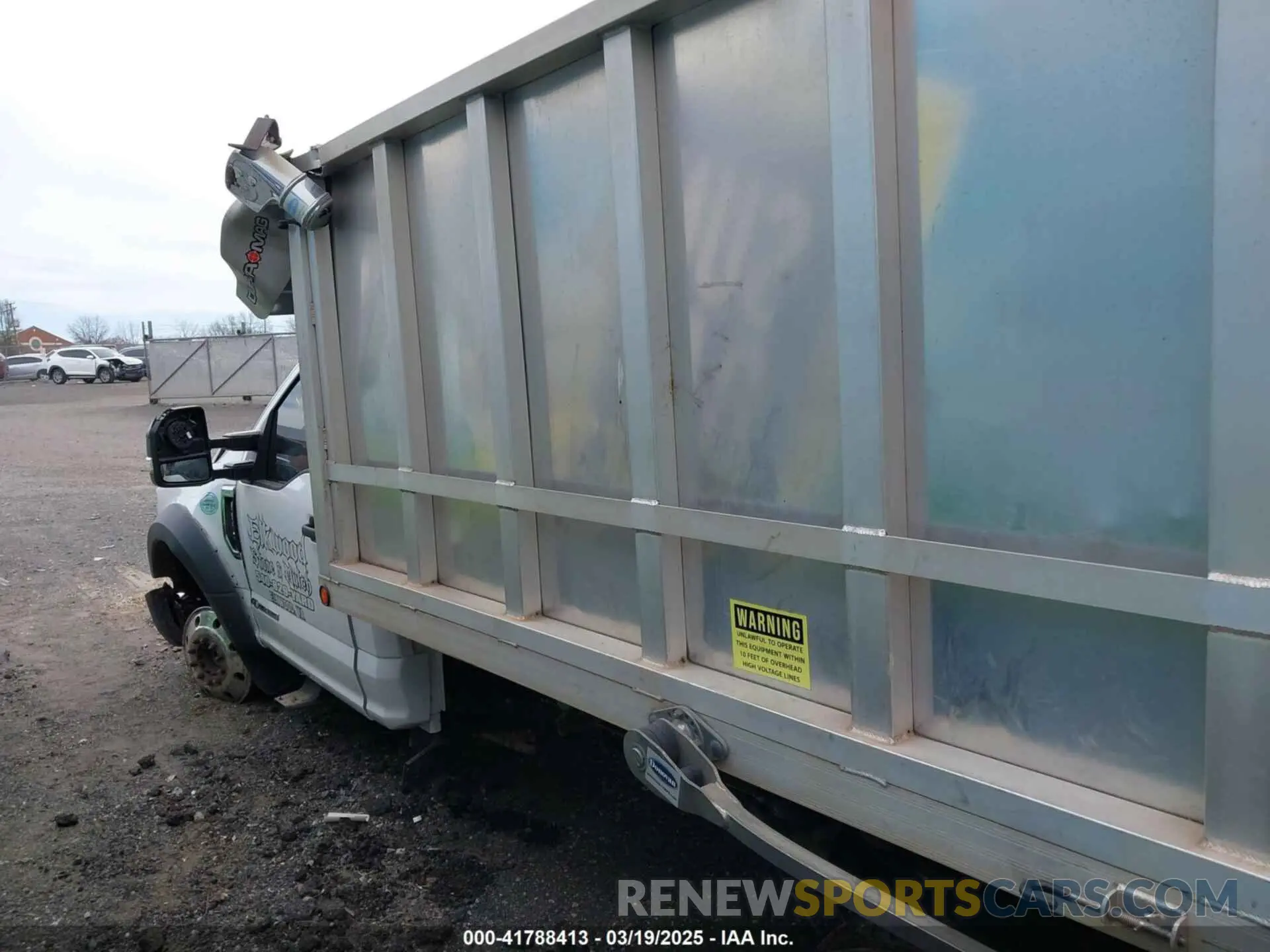14 fotografías del automóvil dañado 1FDUF5HT3KEG87715 FORD F-550 CHASSIS 2019