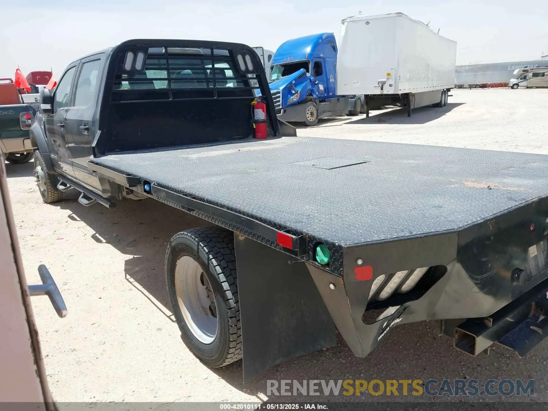 3 fotografías del automóvil dañado 1FD0W5HT9MED94404 FORD F-550 CHASSIS 2021