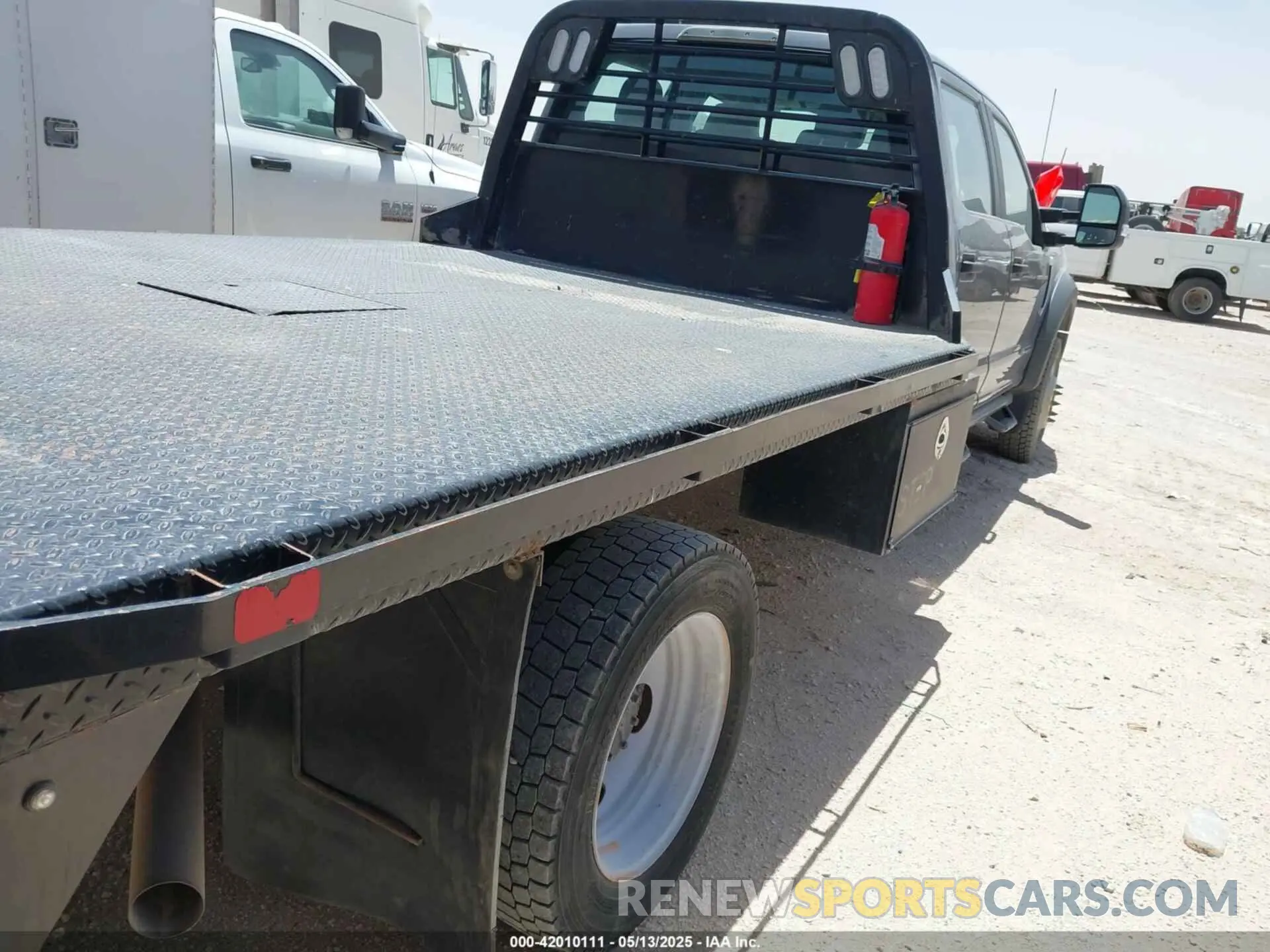 4 fotografías del automóvil dañado 1FD0W5HT9MED94404 FORD F-550 CHASSIS 2021