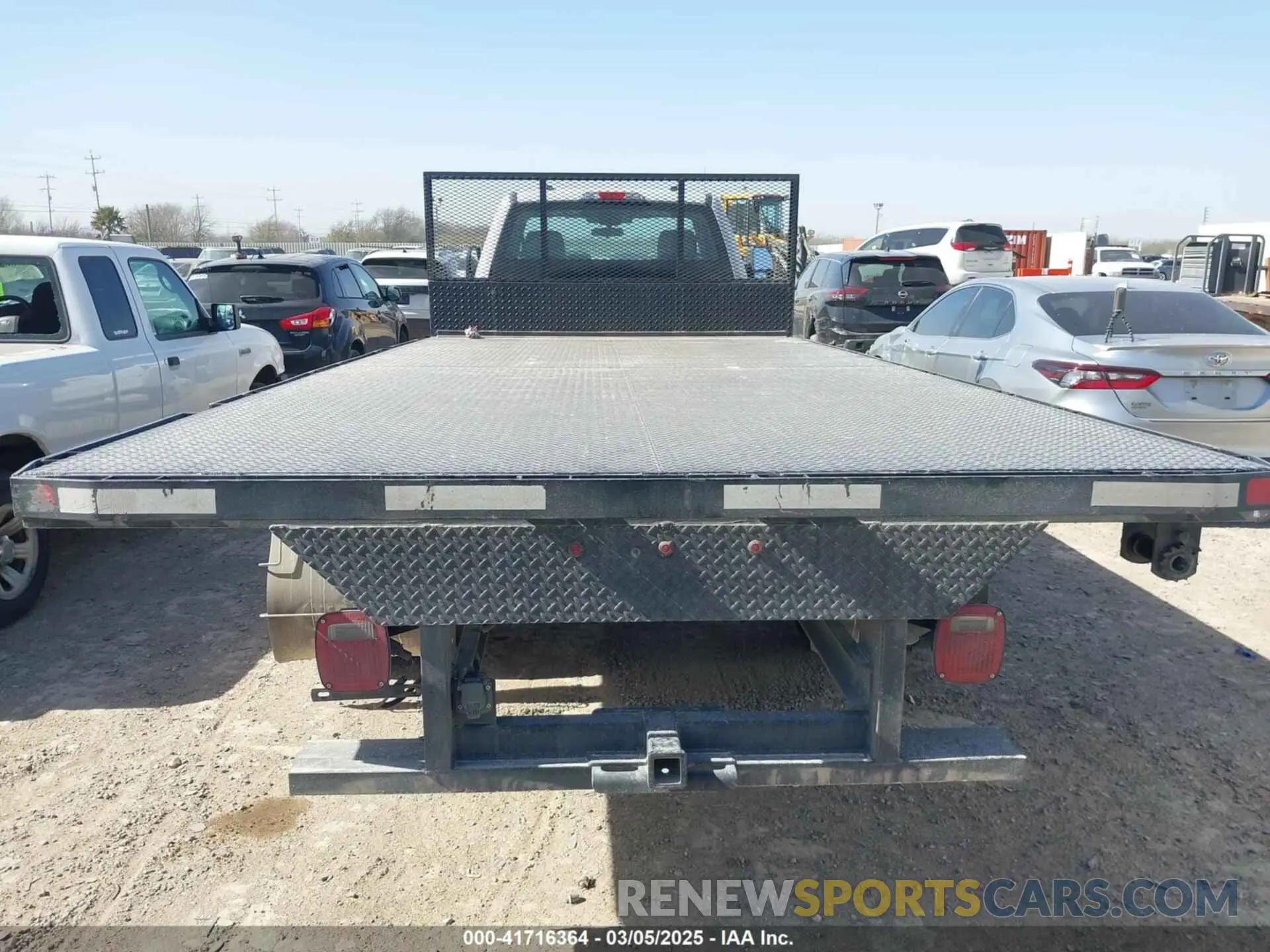 15 fotografías del automóvil dañado 1FDUF5HT0MEC68966 FORD F-550 CHASSIS 2021