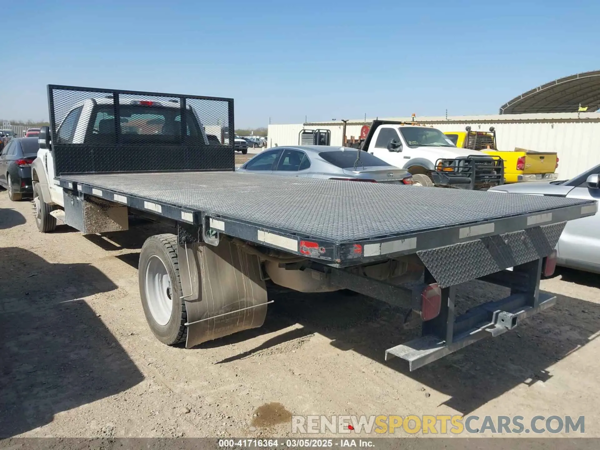 3 fotografías del automóvil dañado 1FDUF5HT0MEC68966 FORD F-550 CHASSIS 2021