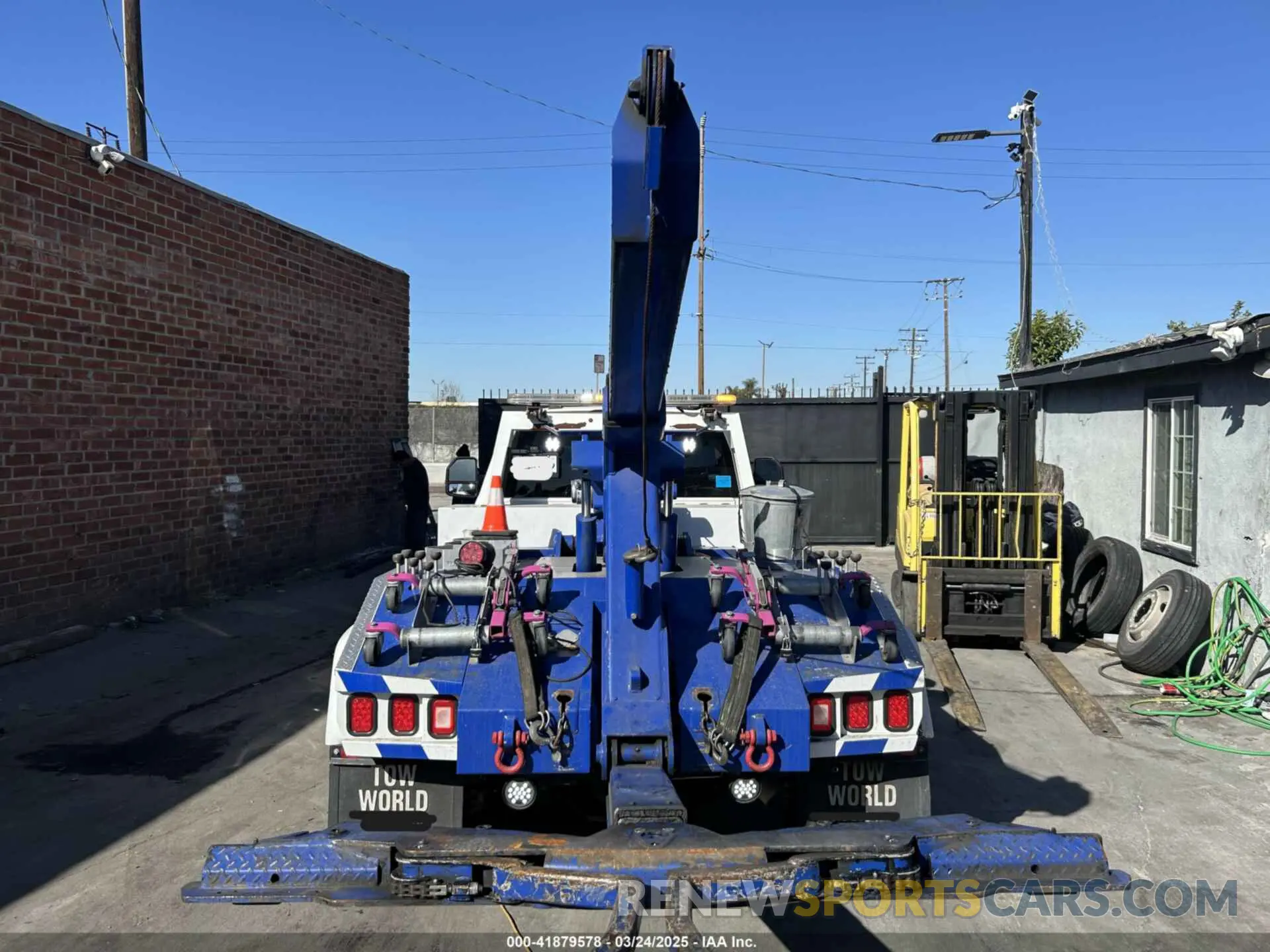 8 fotografías del automóvil dañado 1FDUF5GT4NDA04416 FORD F-550 CHASSIS 2022