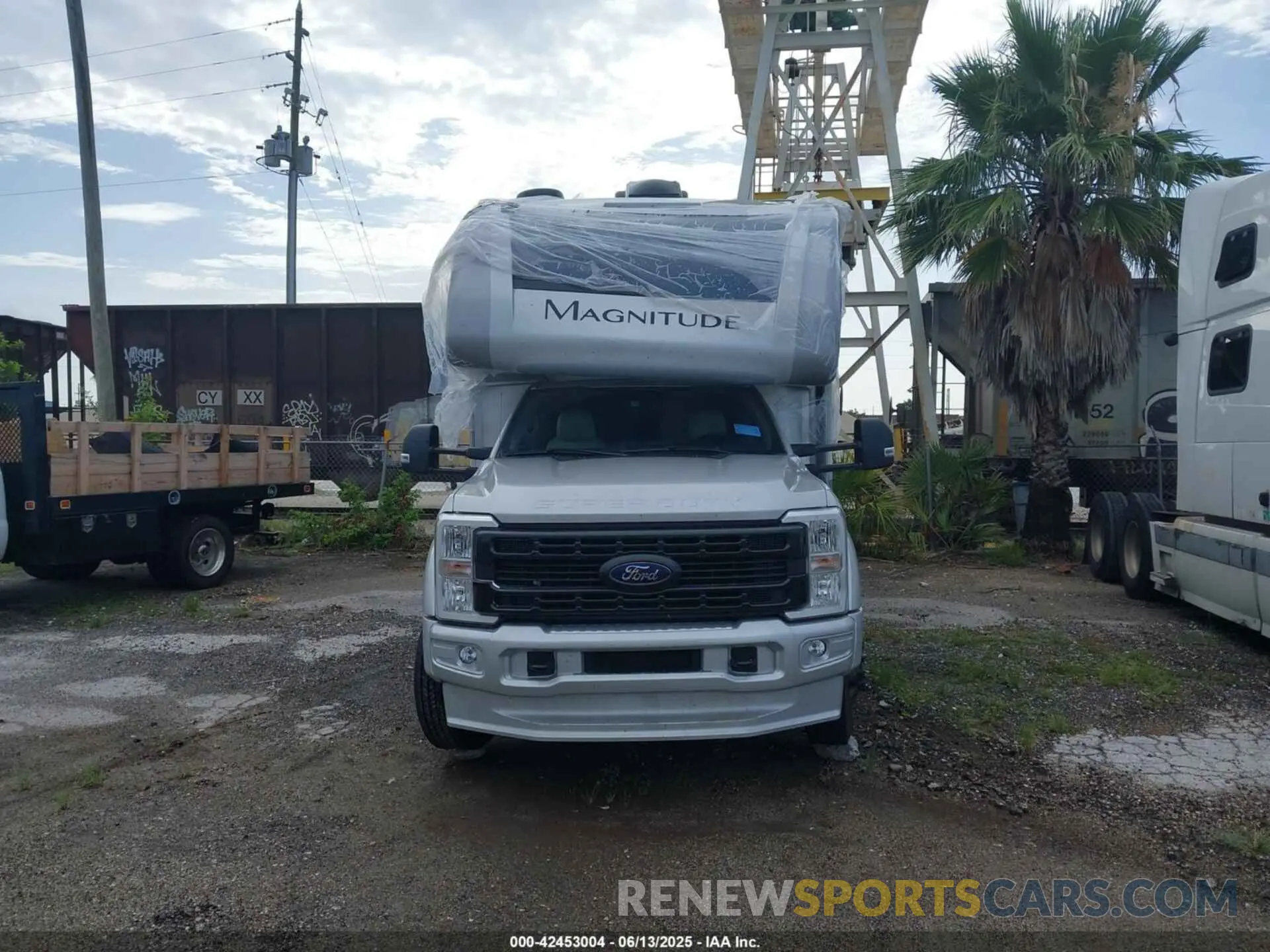 15 fotografías del automóvil dañado 1FDUF5HTXRDA00083 FORD F-550 CHASSIS 2024