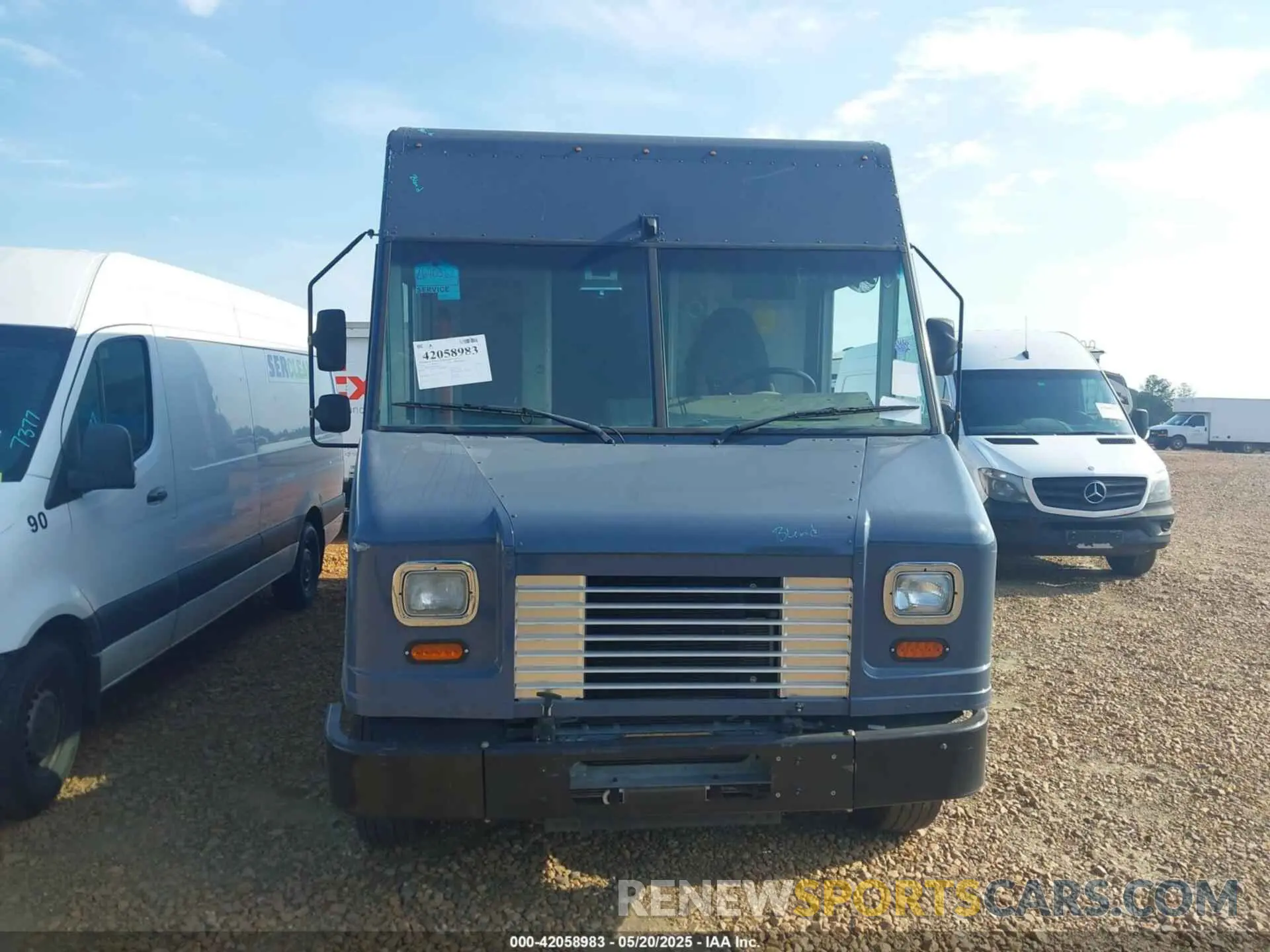 11 fotografías del automóvil dañado 1F65F5KY6K0A16620 FORD F-59 COMMERCIAL STRIPPED 2019
