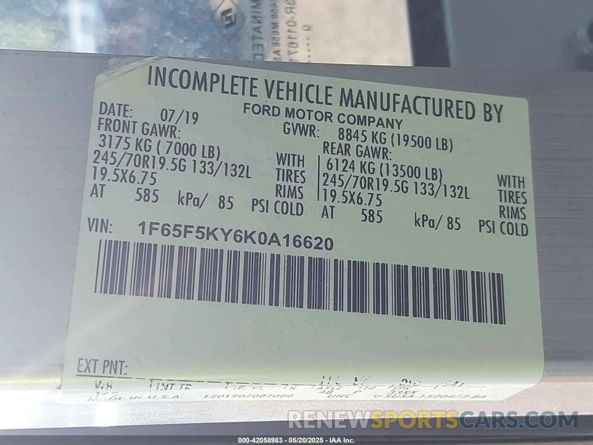 8 fotografías del automóvil dañado 1F65F5KY6K0A16620 FORD F-59 COMMERCIAL STRIPPED 2019