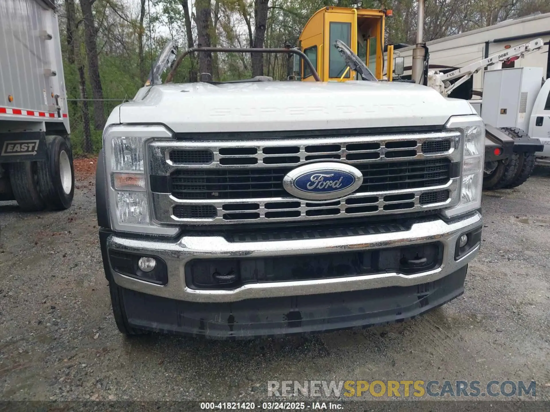 10 fotografías del automóvil dañado 1FDFF6KTXPDA02856 FORD F-600 CHASSIS 2023