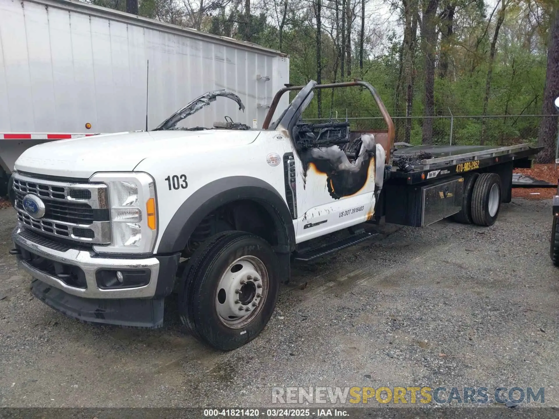 2 fotografías del automóvil dañado 1FDFF6KTXPDA02856 FORD F-600 CHASSIS 2023