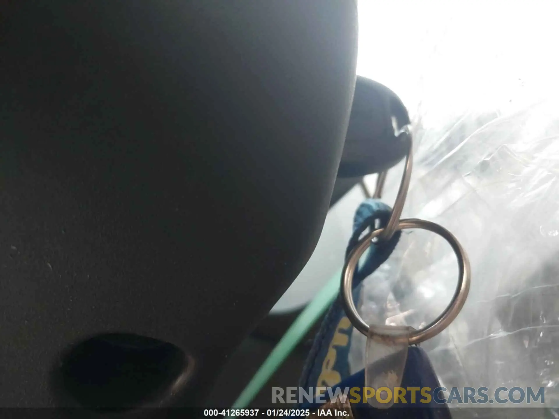 11 fotografías del automóvil dañado 1FDNF6DE7PDF08235 FORD F-650 DIESEL 2023