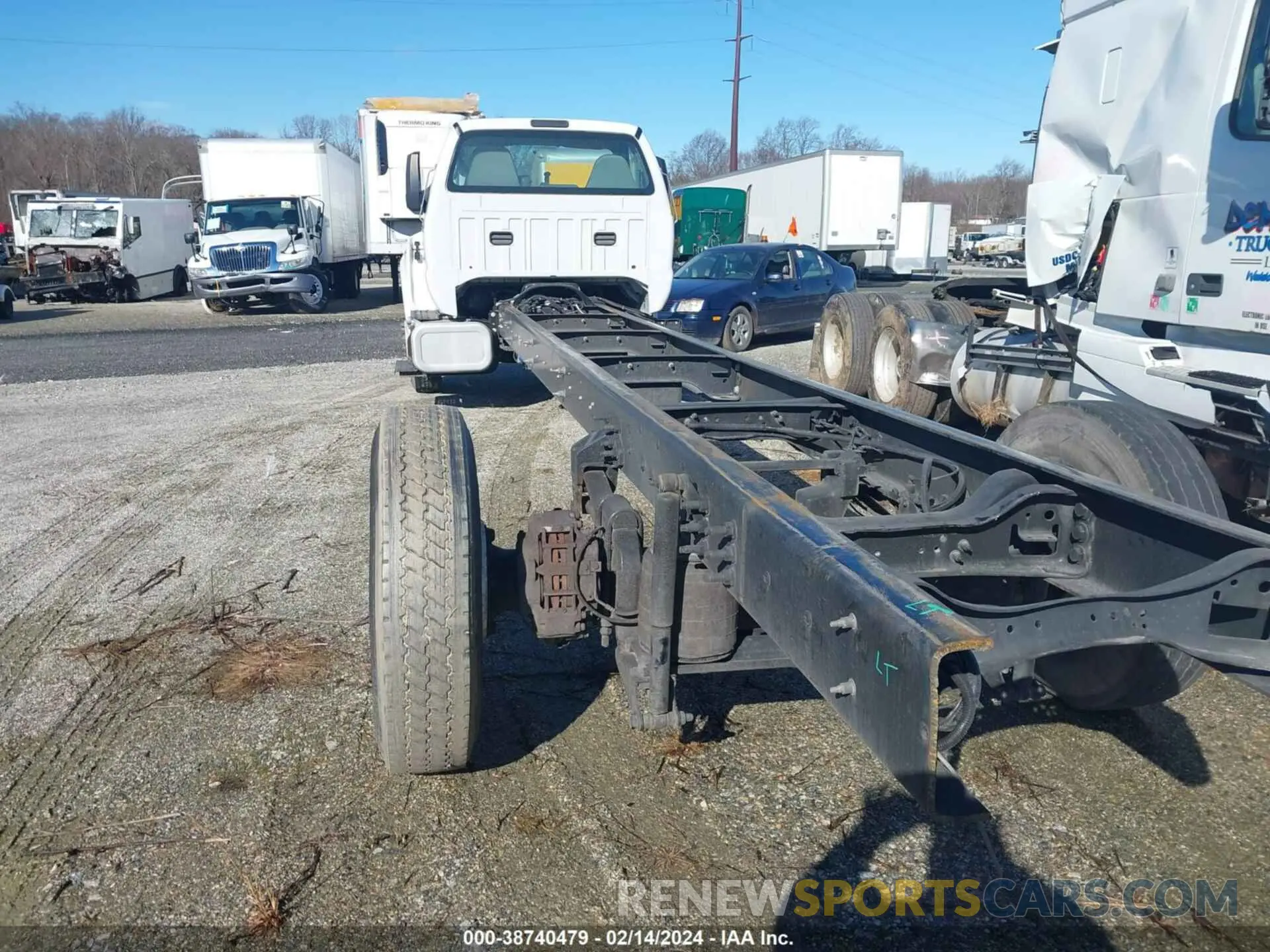 3 fotografías del automóvil dañado 1FDNF7DE8NDF10742 FORD F-750 DIESEL 2022
