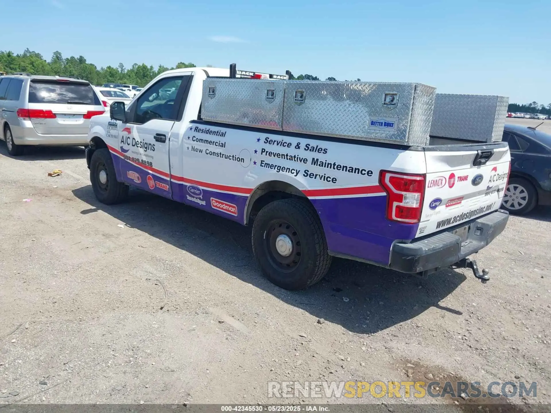 3 fotografías del automóvil dañado 1FTMF1CD1KKCO5739 FORD F15 2019