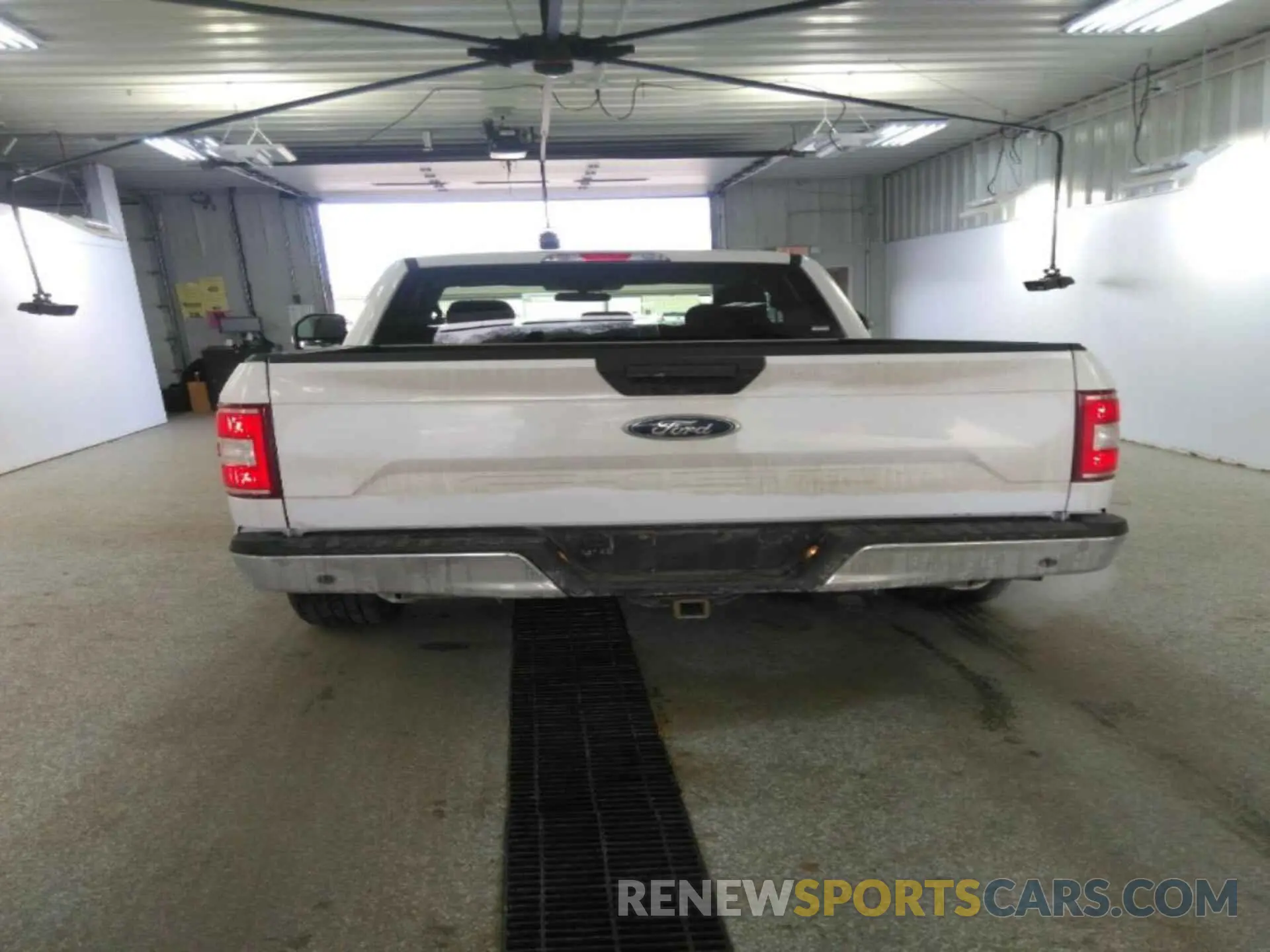 15 fotografías del automóvil dañado 1FTEX1C46KKE10542 FORD F150 2019